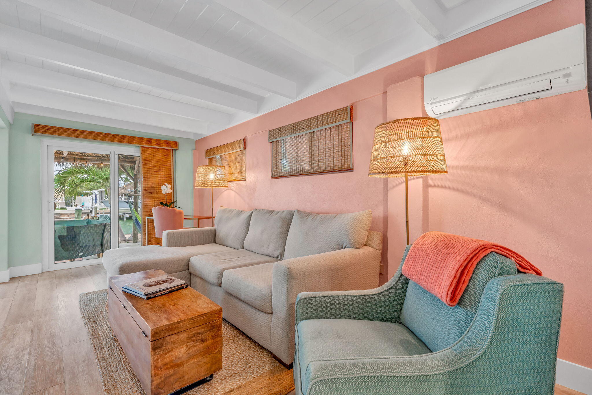290 4th Street