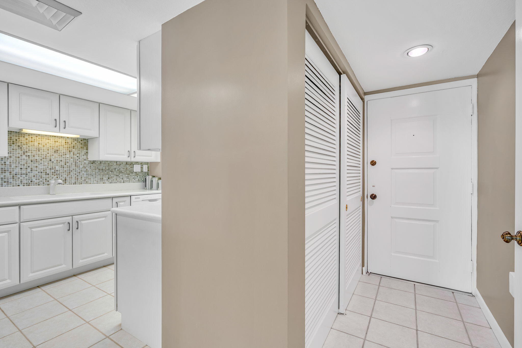 201 E Ocean Drive Unit: 1-308
