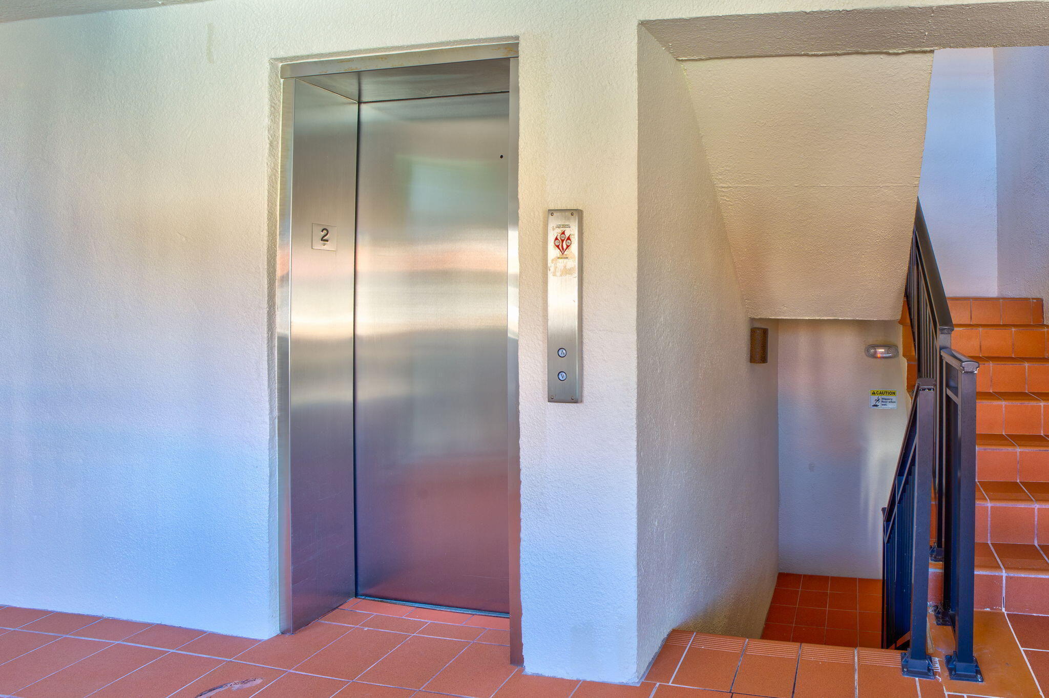 1001 W Ocean Drive Unit: 1-204