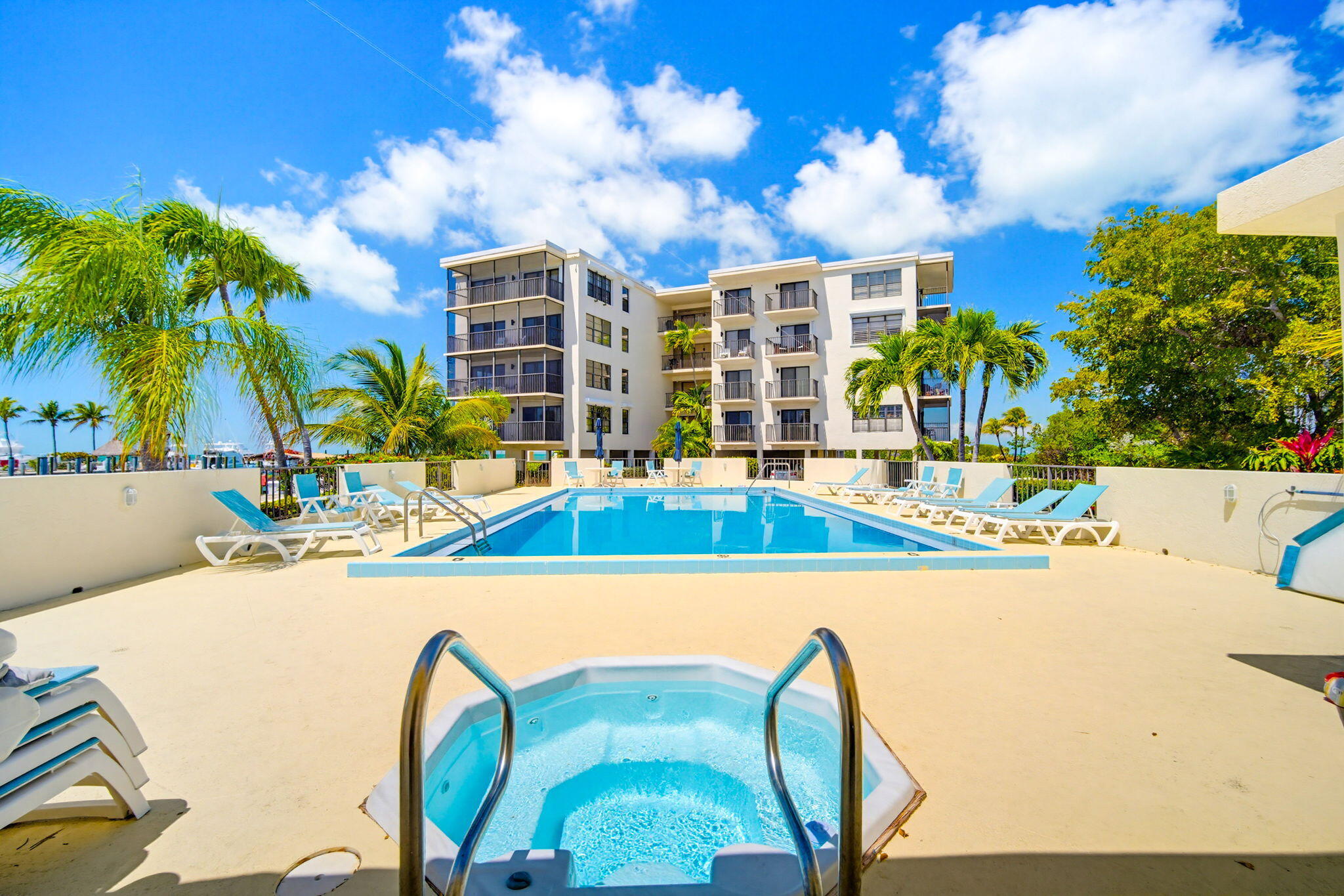 1500 Overseas Highway Unit: 204