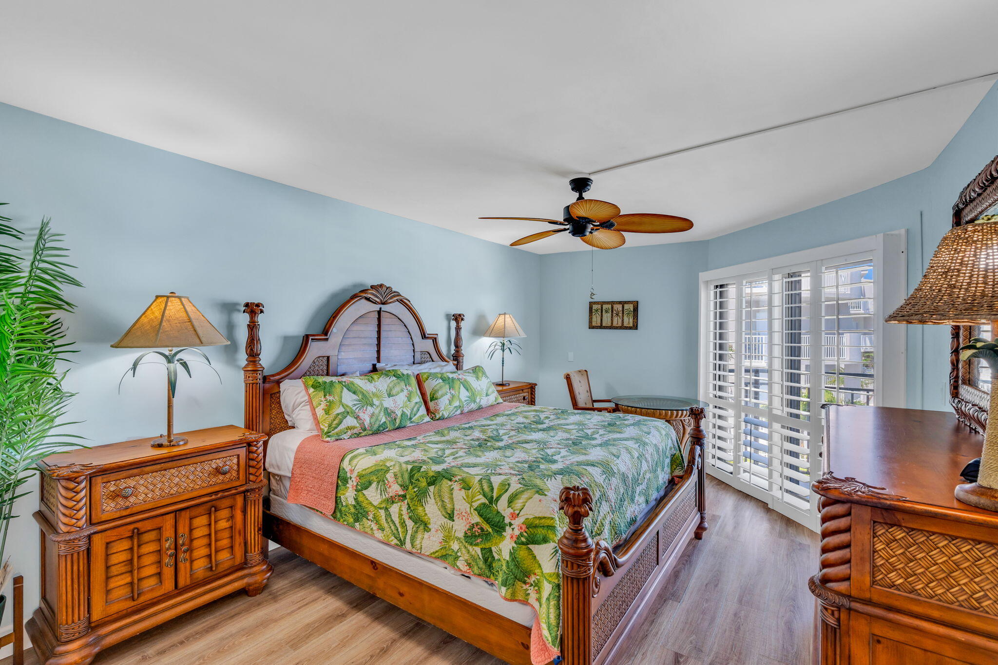 1001 W Ocean Drive 1-202