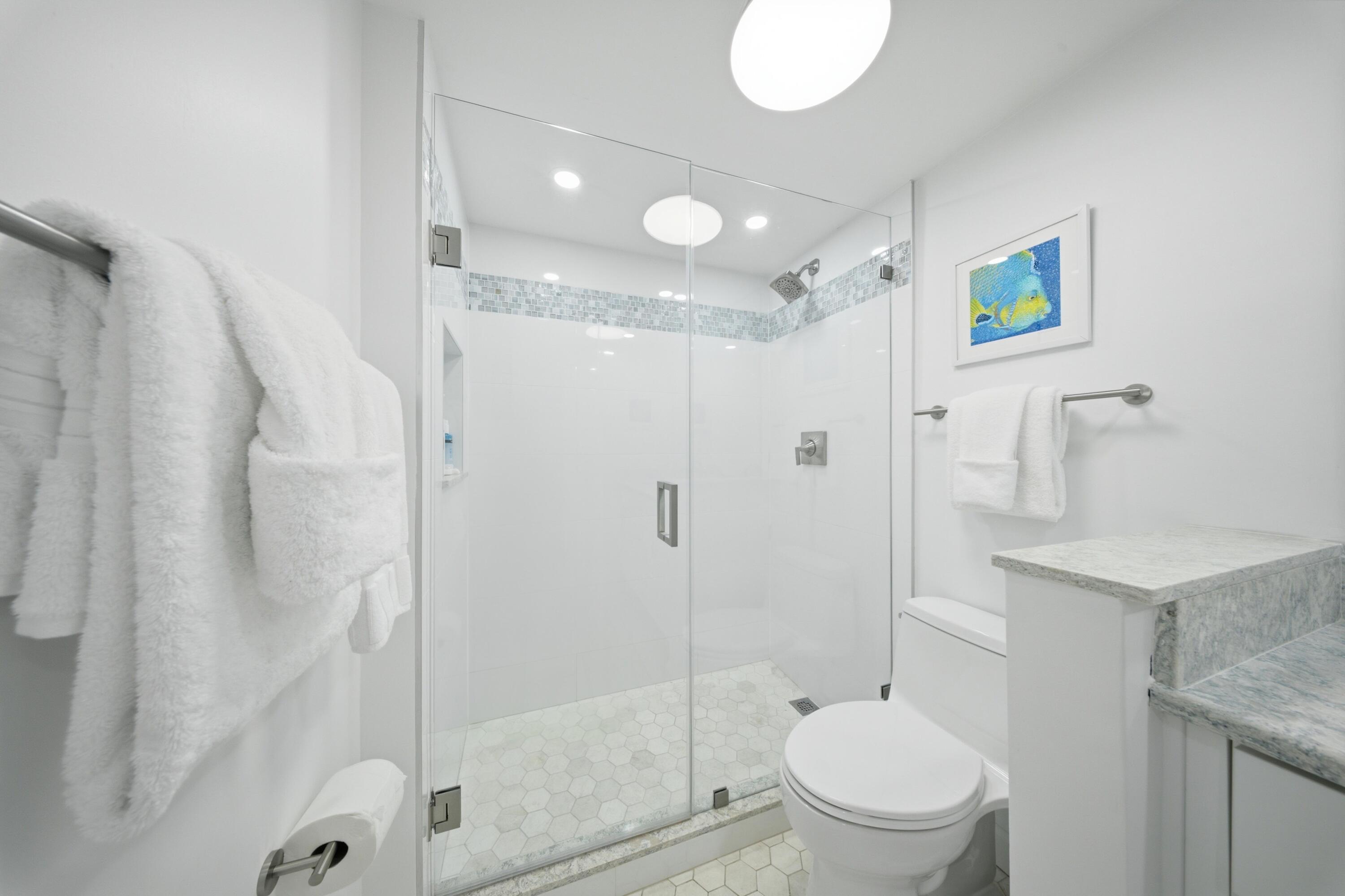 1001 W Ocean Drive 1-202