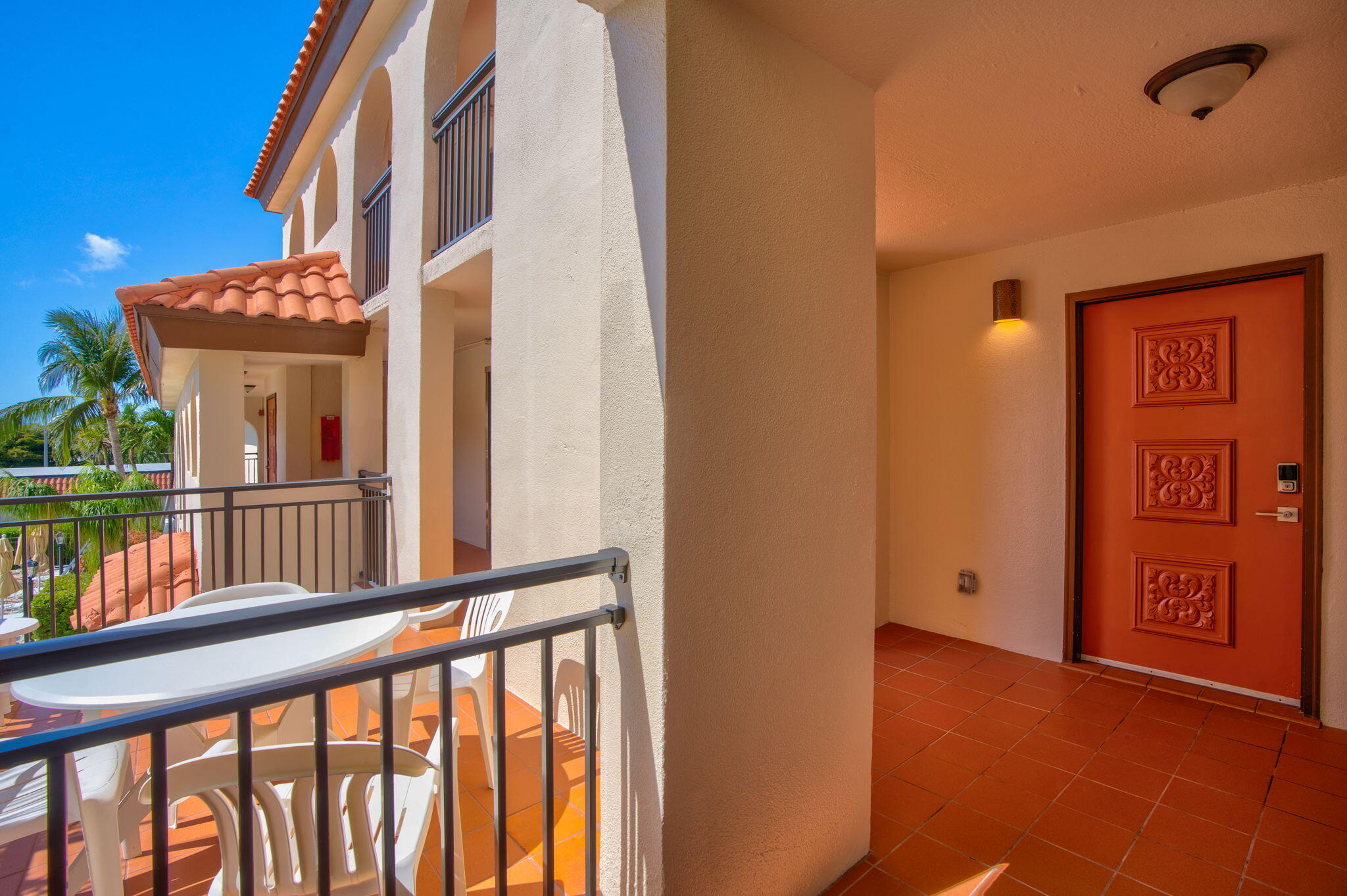 1001 W Ocean Drive 1-202