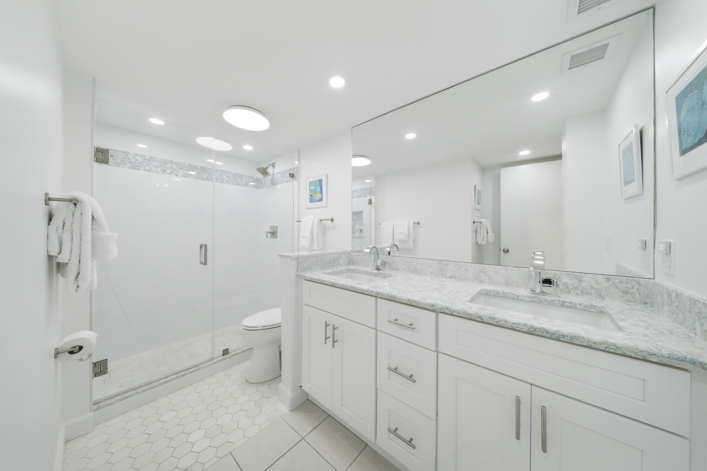 1001 W Ocean Drive 1-202