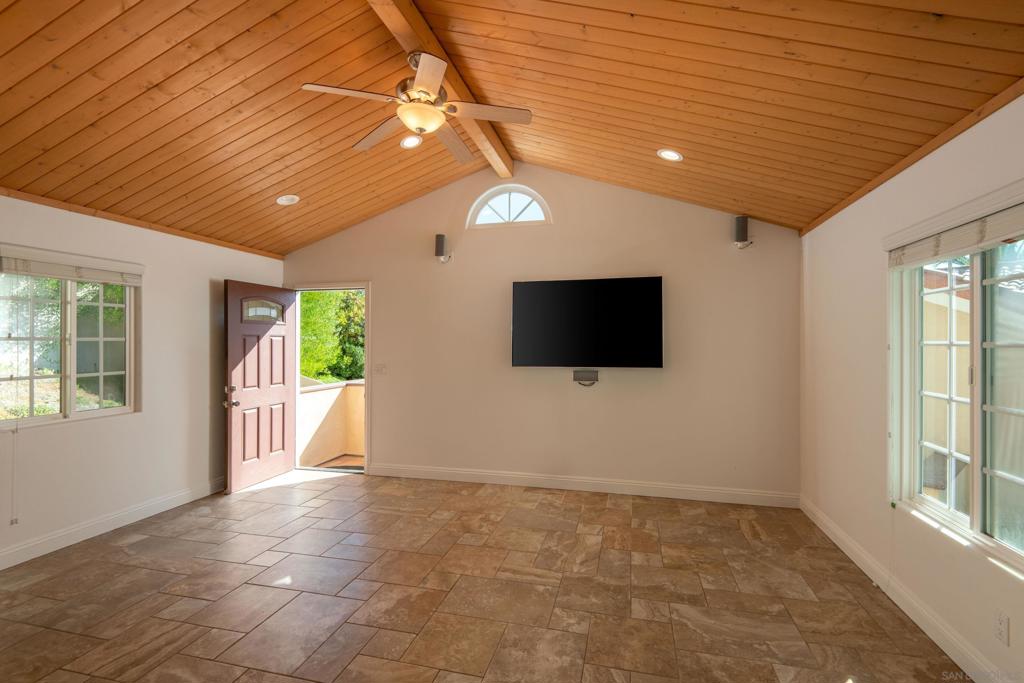 15112 Huntington Gate Dr