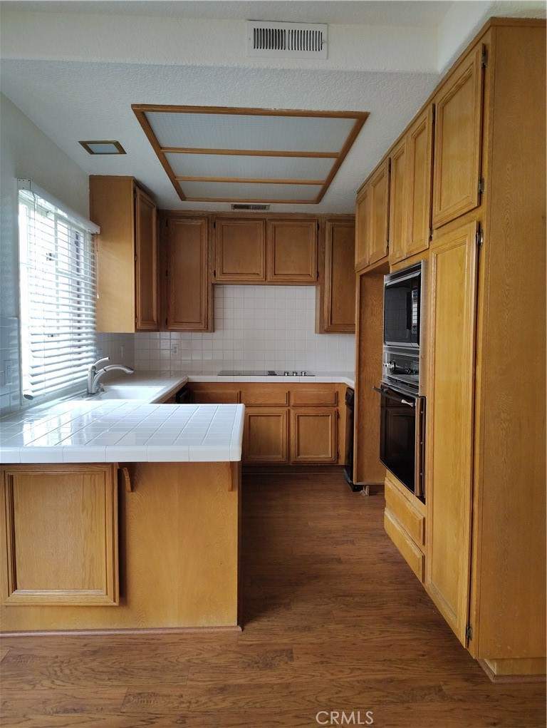 438 E Bougainvillea Lane