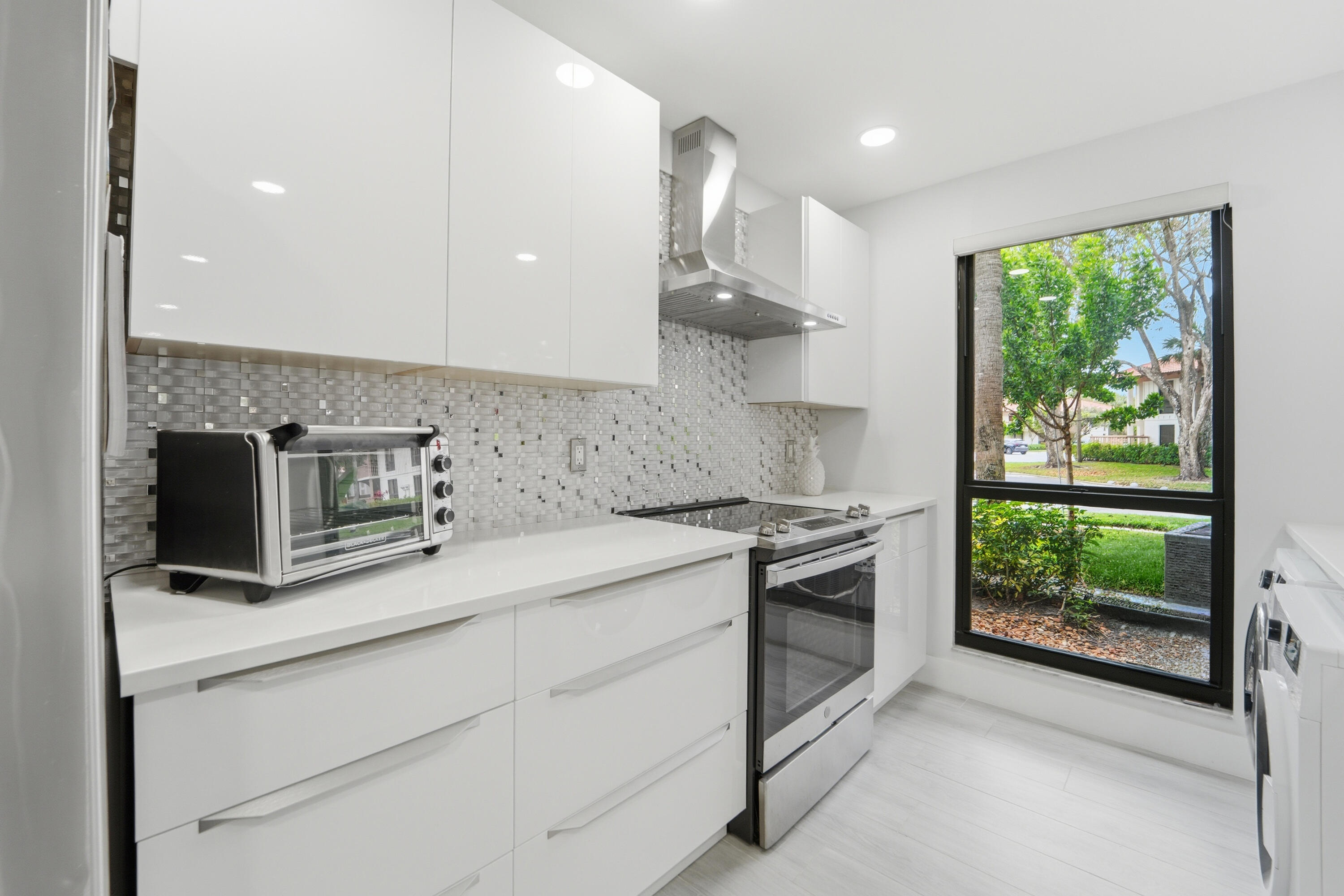 505 Brackenwood Place