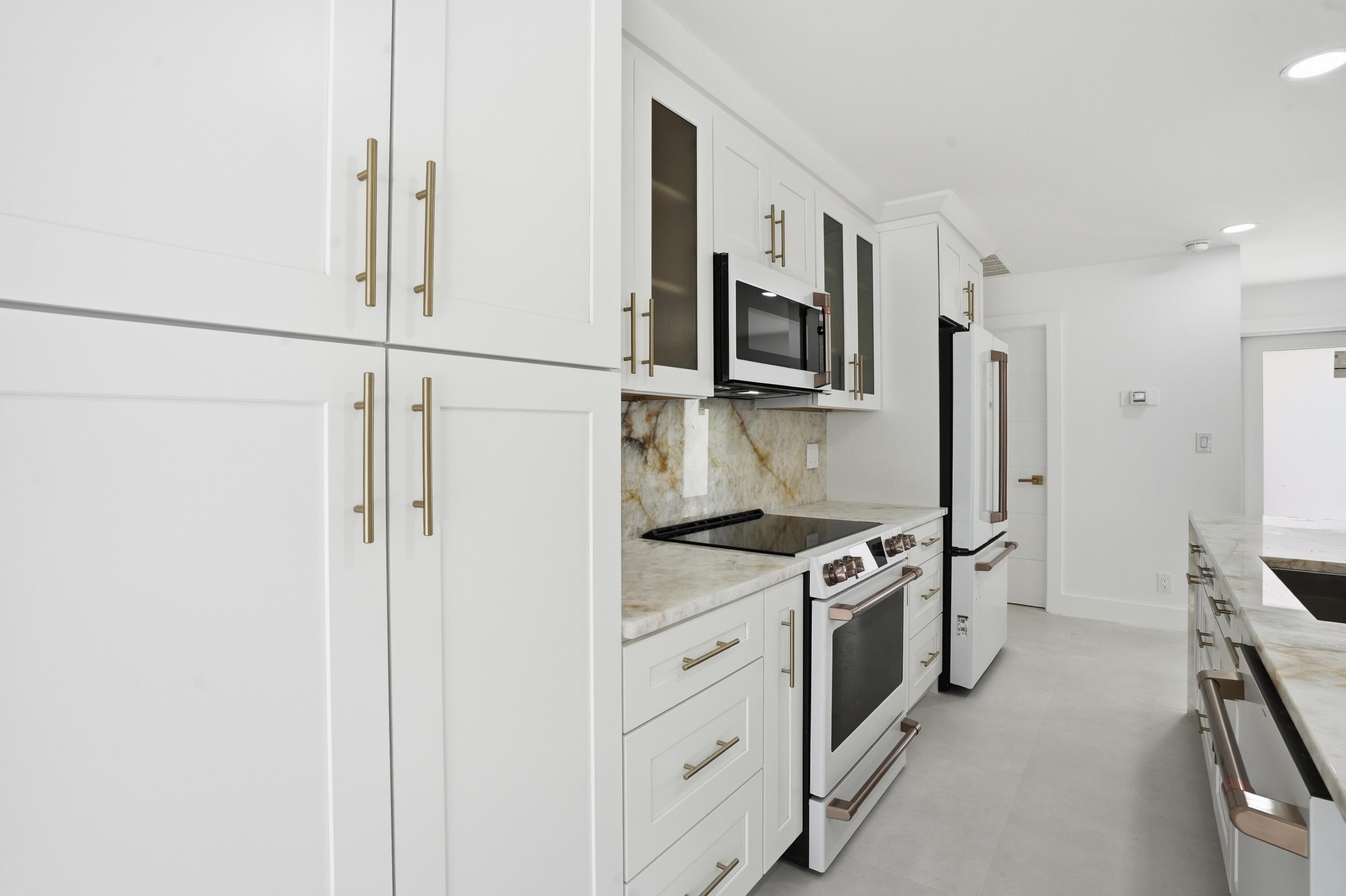 359 Country Club Drive