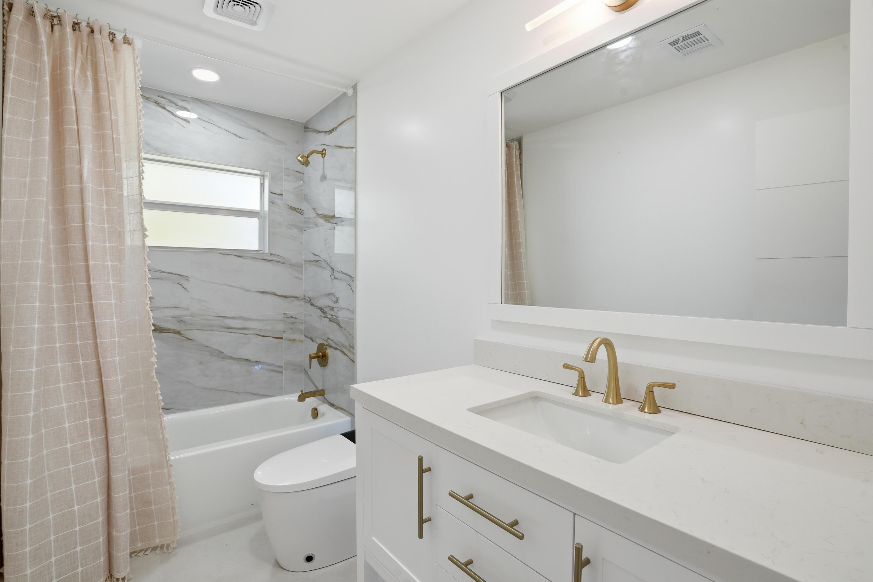 359 Country Club Drive