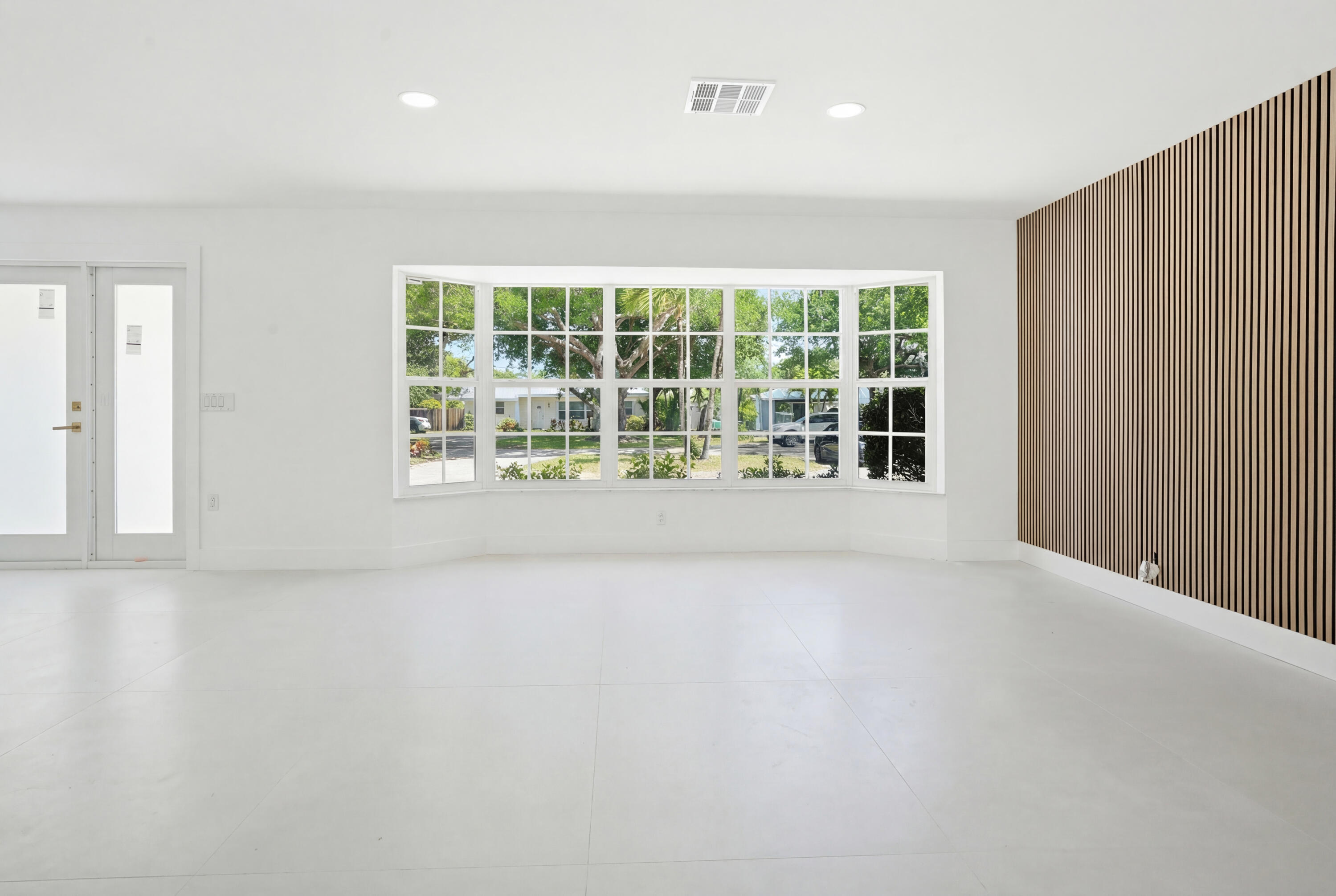 359 Country Club Drive