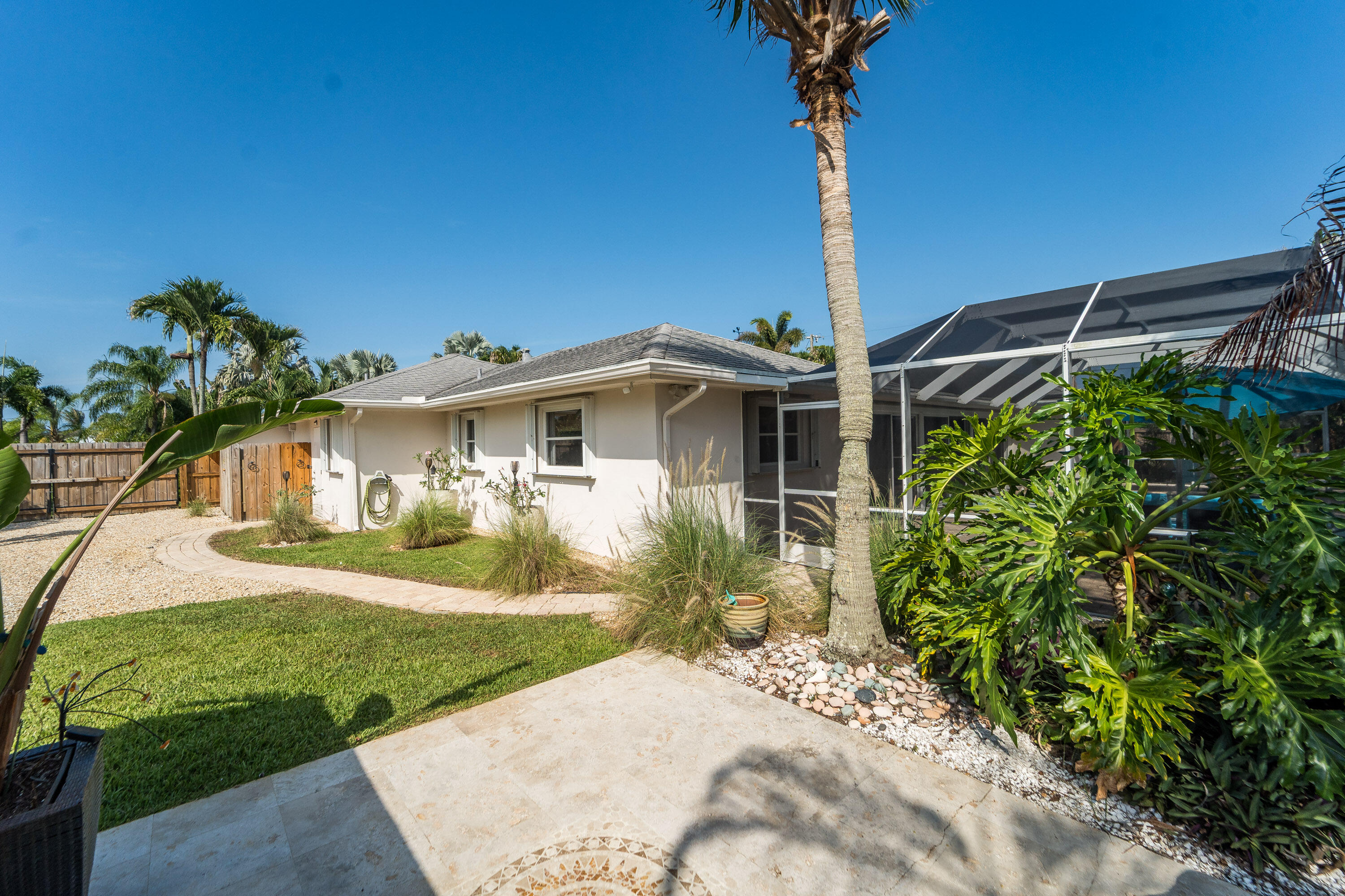 18 Saddleback Road