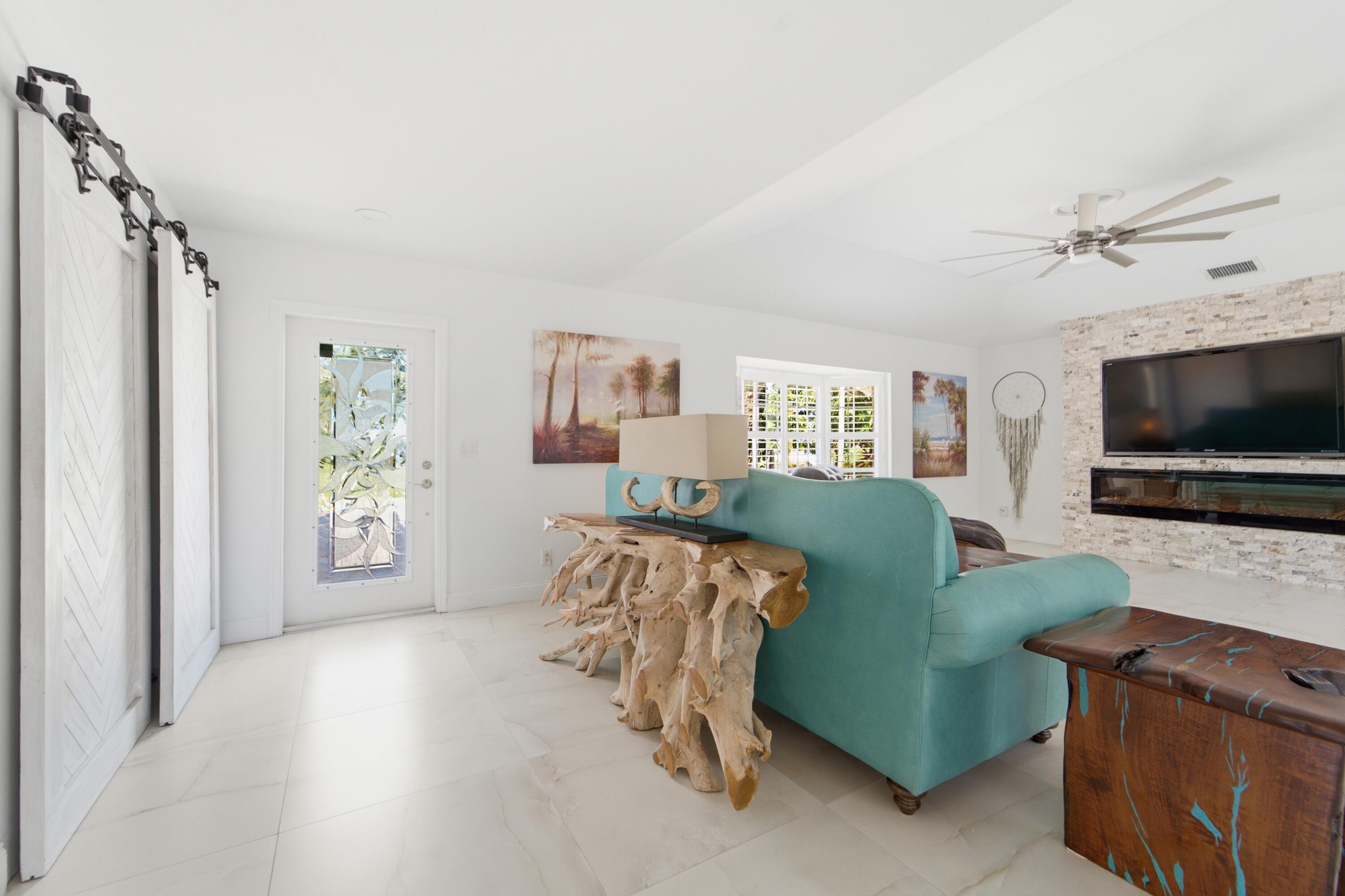 18 Saddleback Road