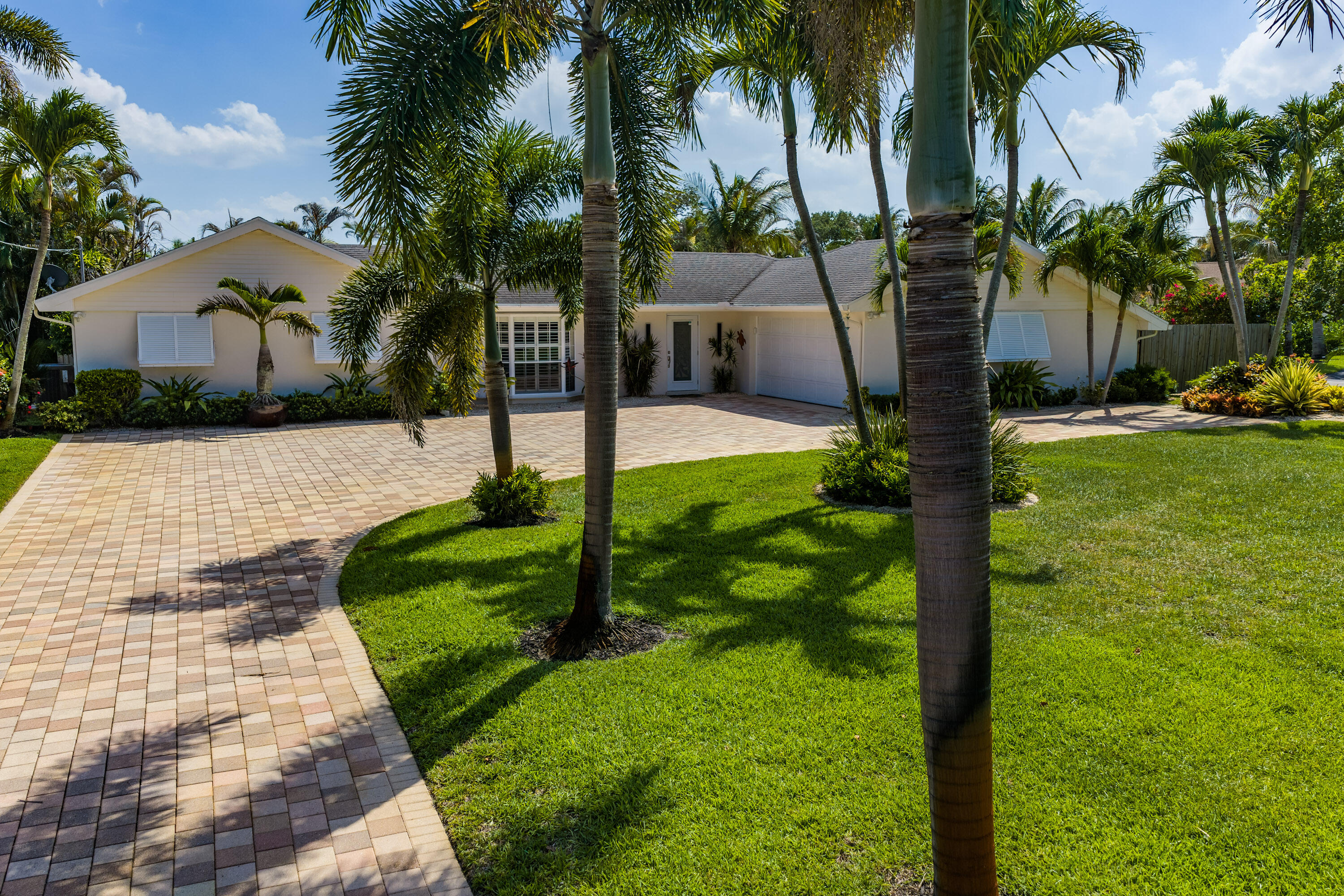 18 Saddleback Road