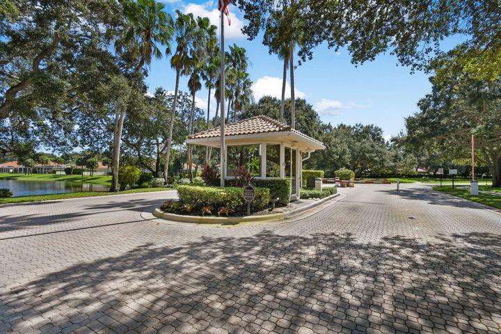 191 E Tall Oaks Circle