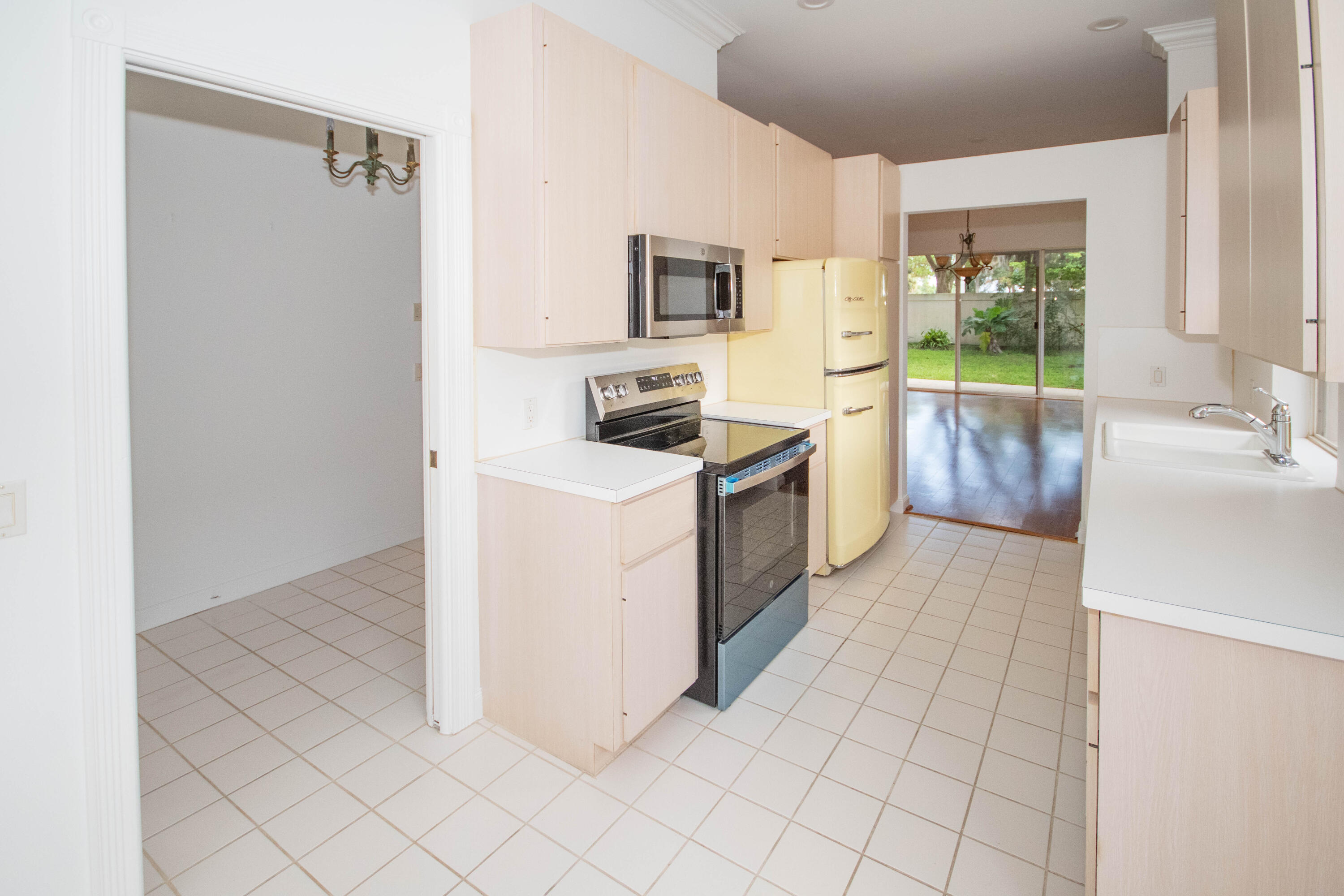 191 E Tall Oaks Circle