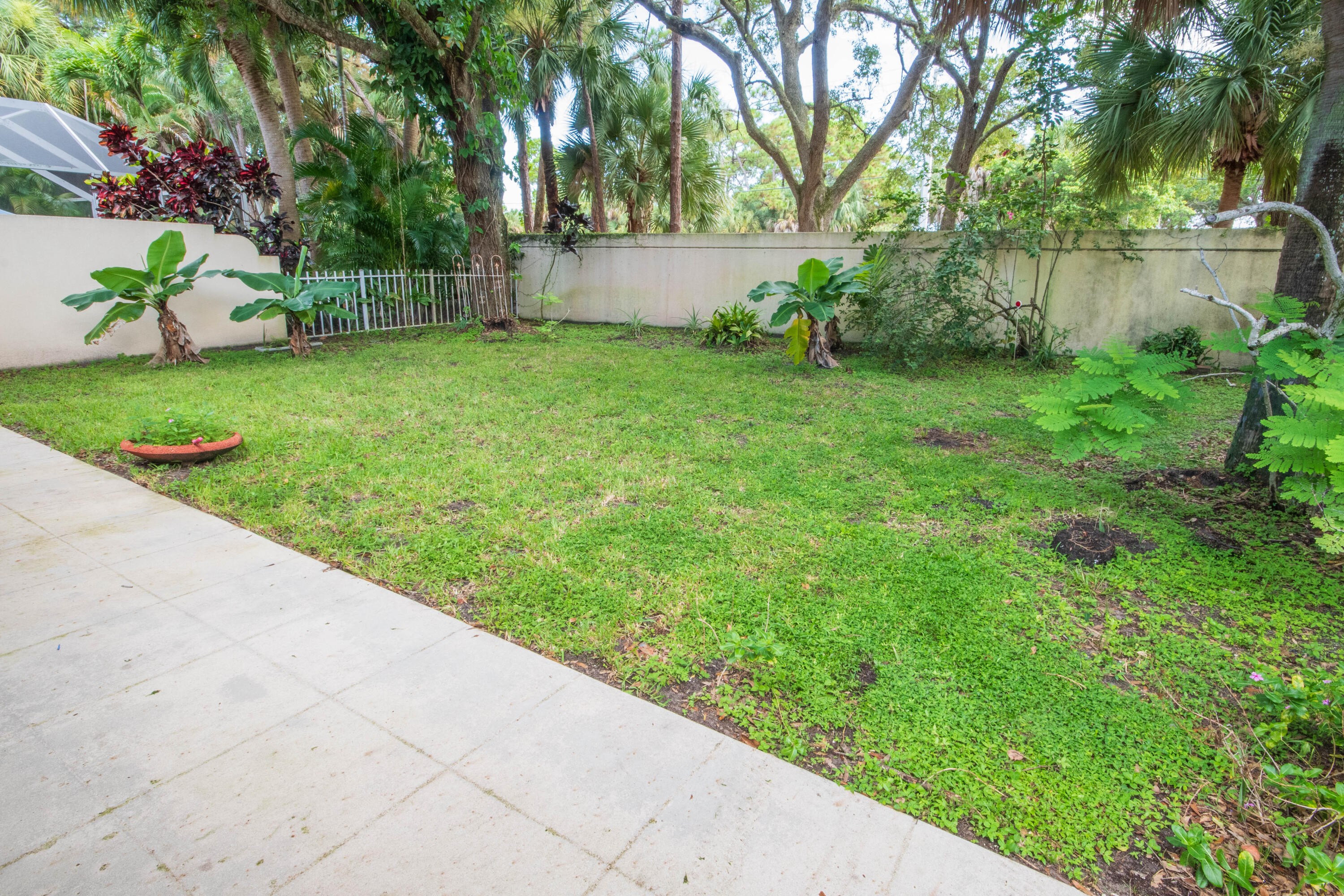 191 E Tall Oaks Circle
