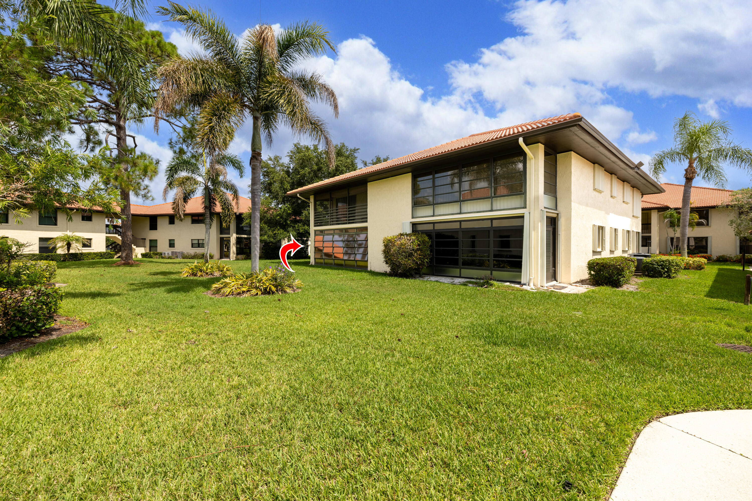 480 SW South River Drive 106