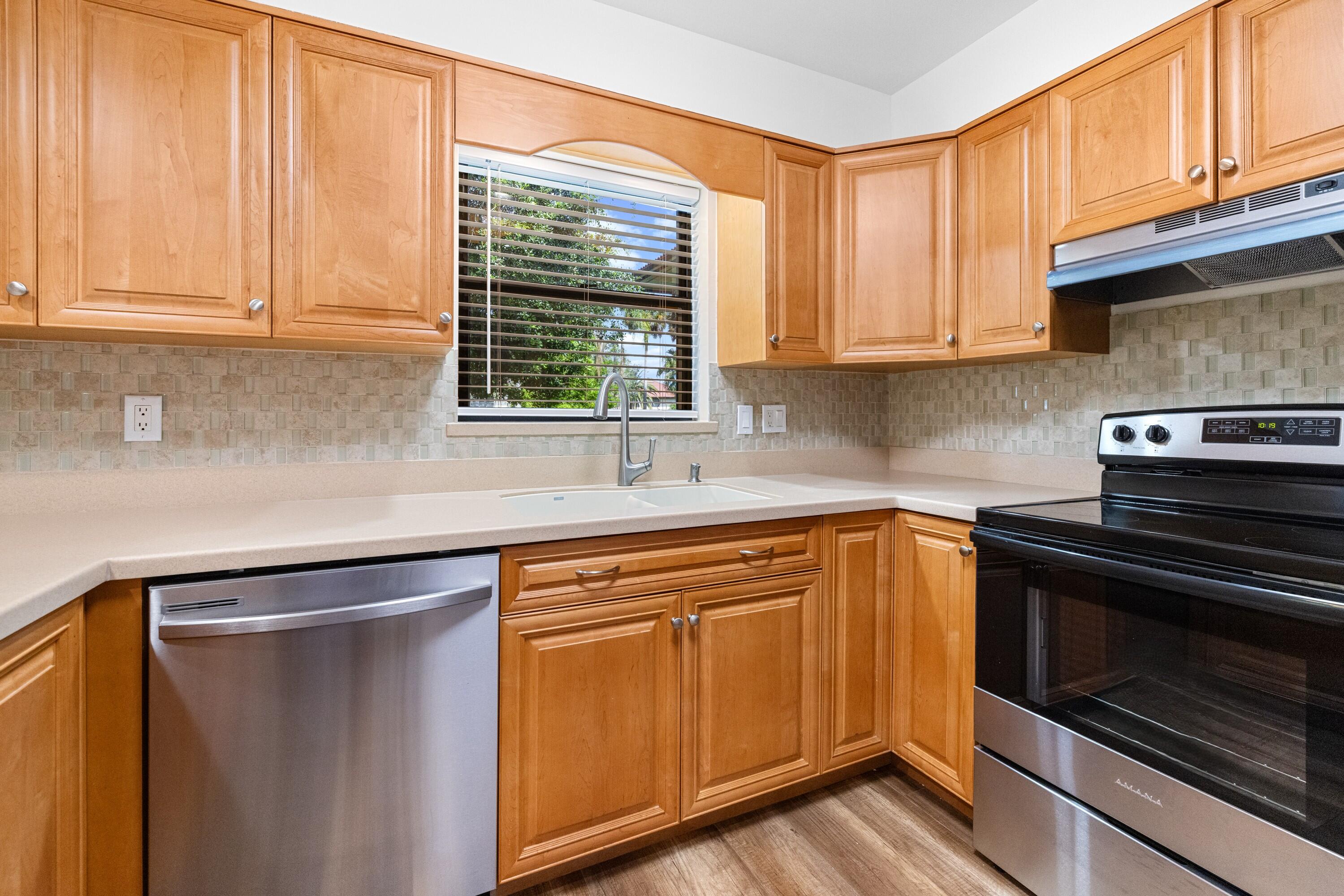 480 SW South River Drive 106