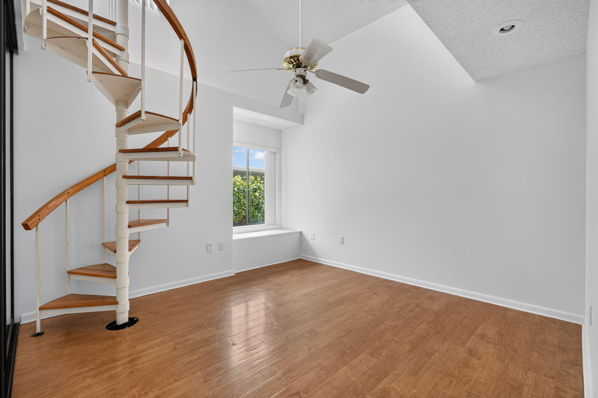 223 E River Park Drive