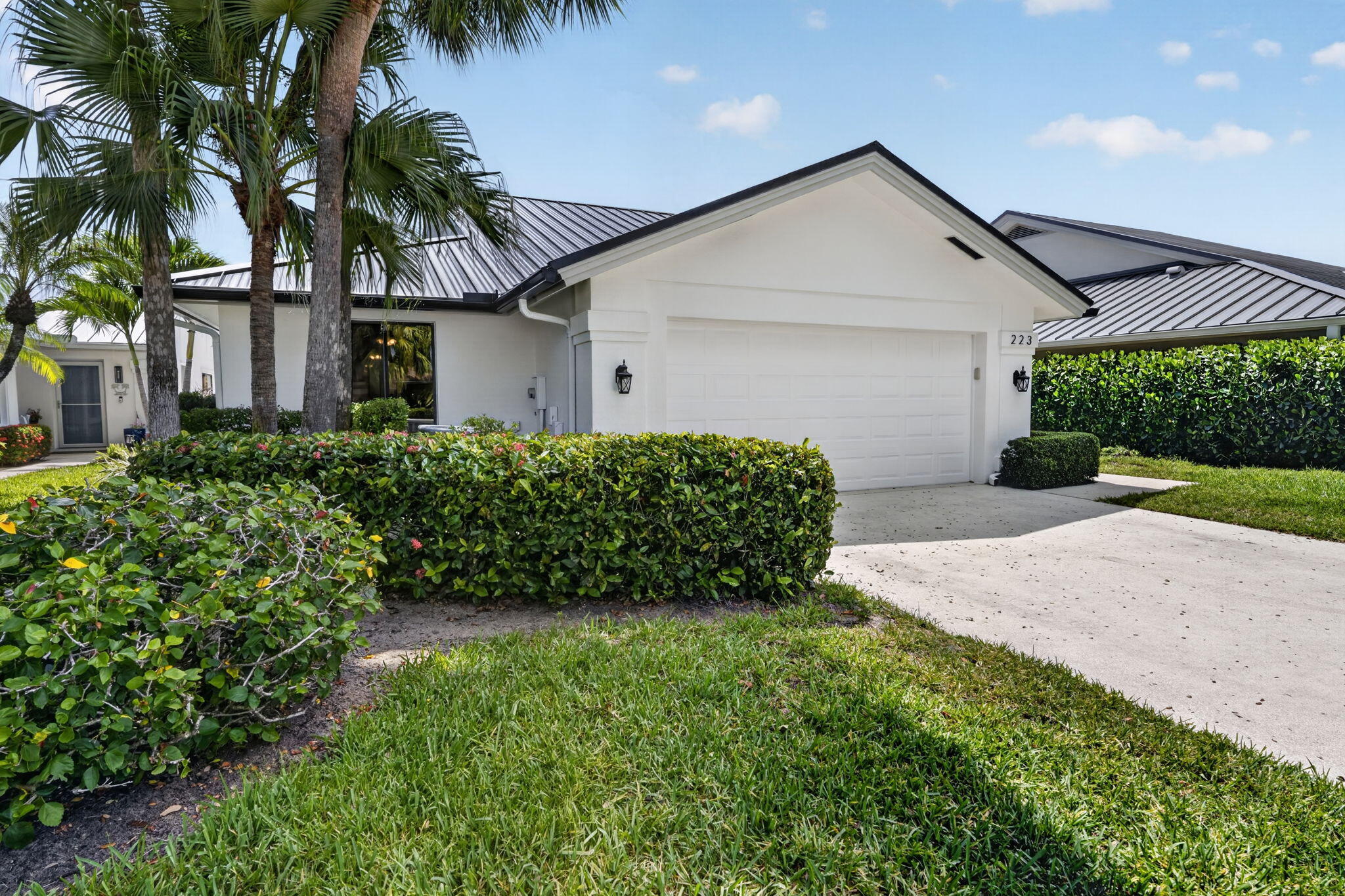 223 E River Park Drive