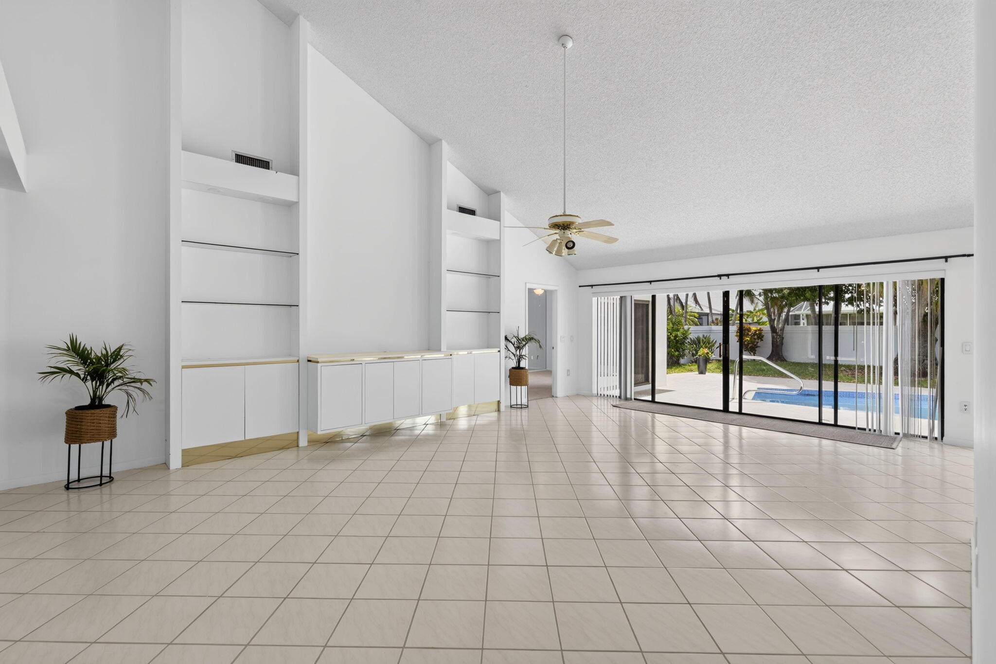 223 E River Park Drive