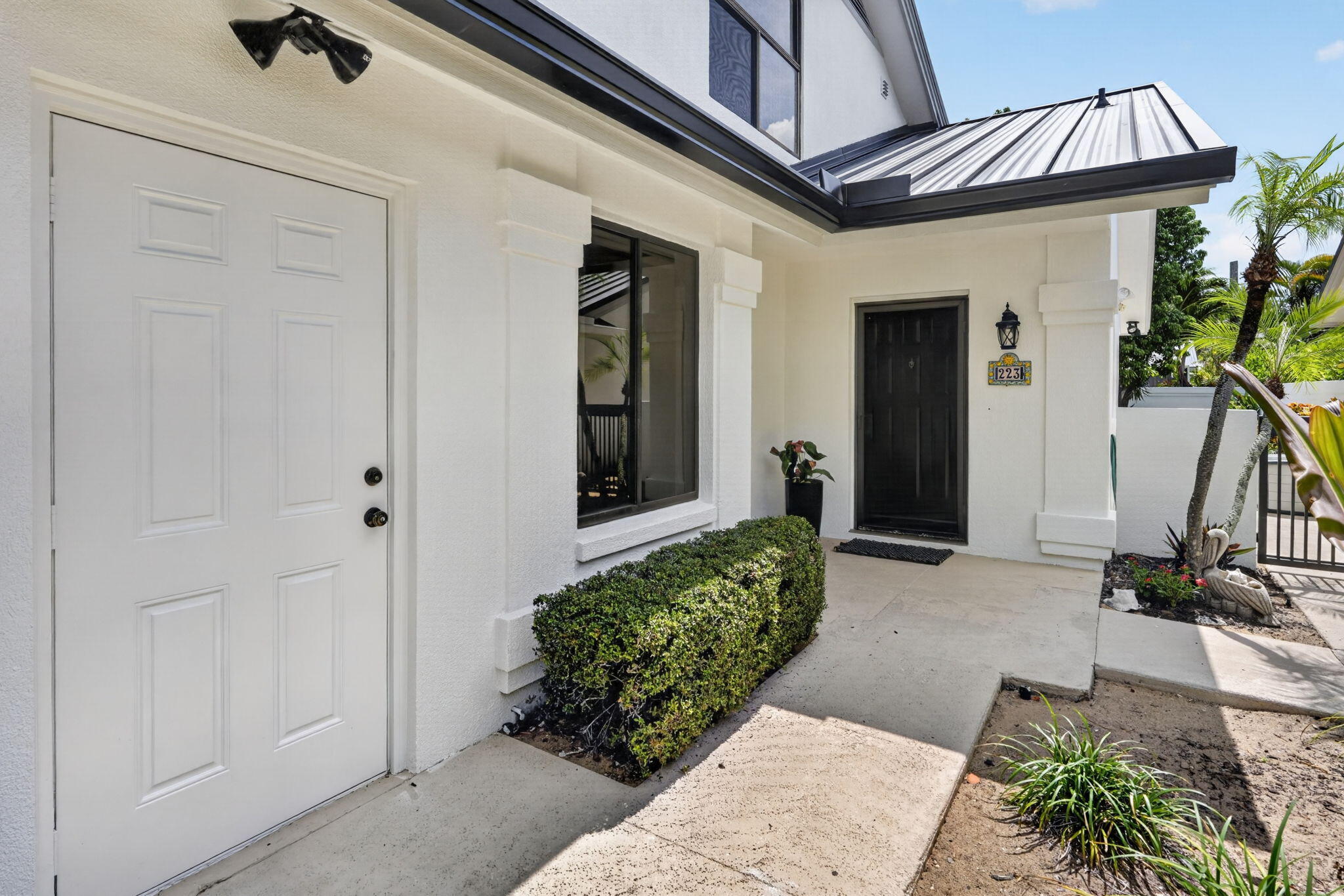 223 E River Park Drive