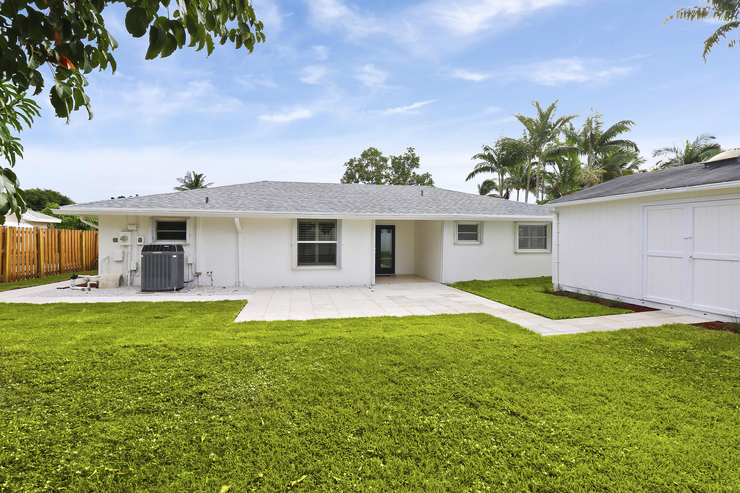 1600 Venus Avenue