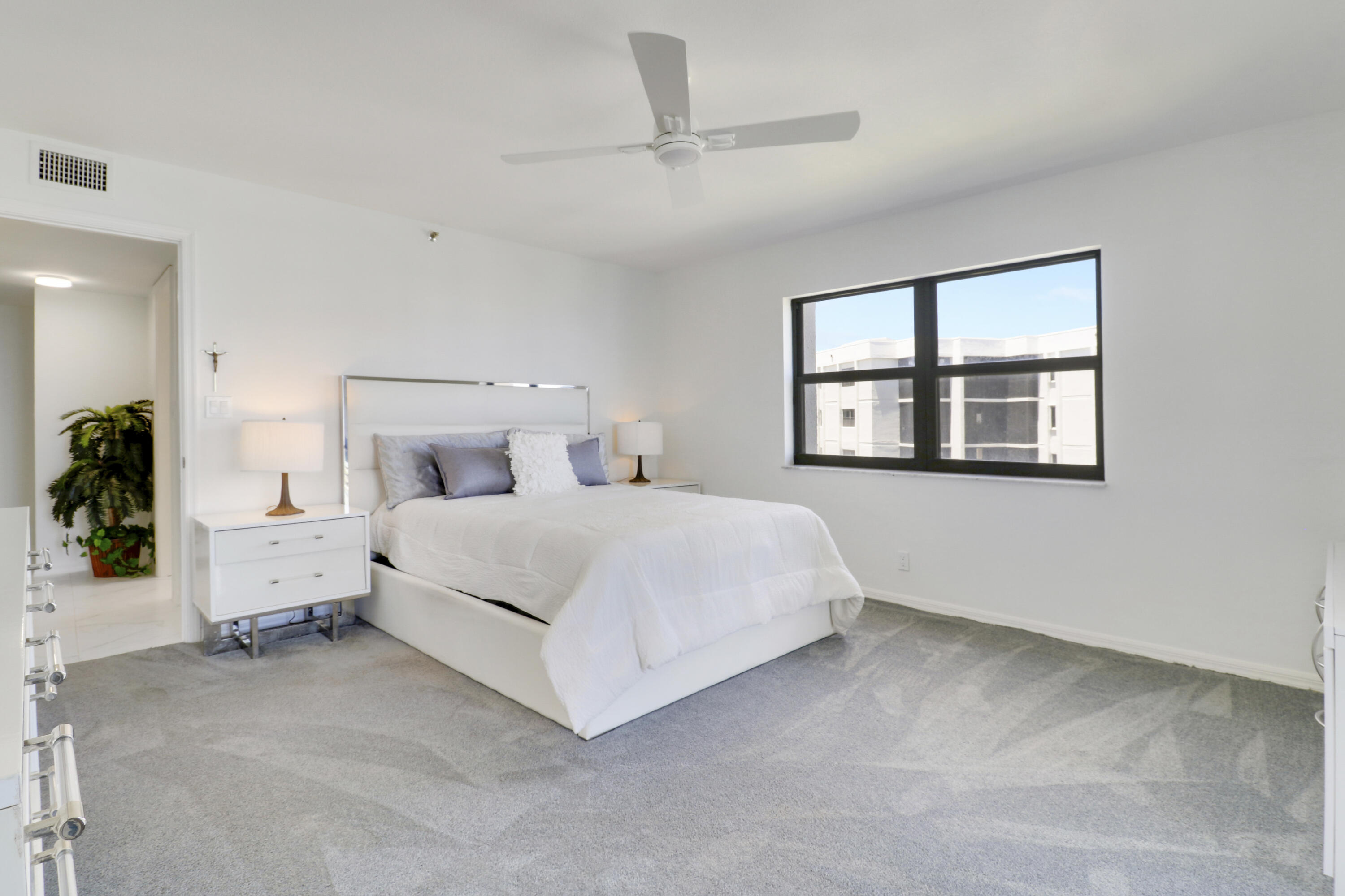 19800 SANDPOINTE BAY Drive 708
