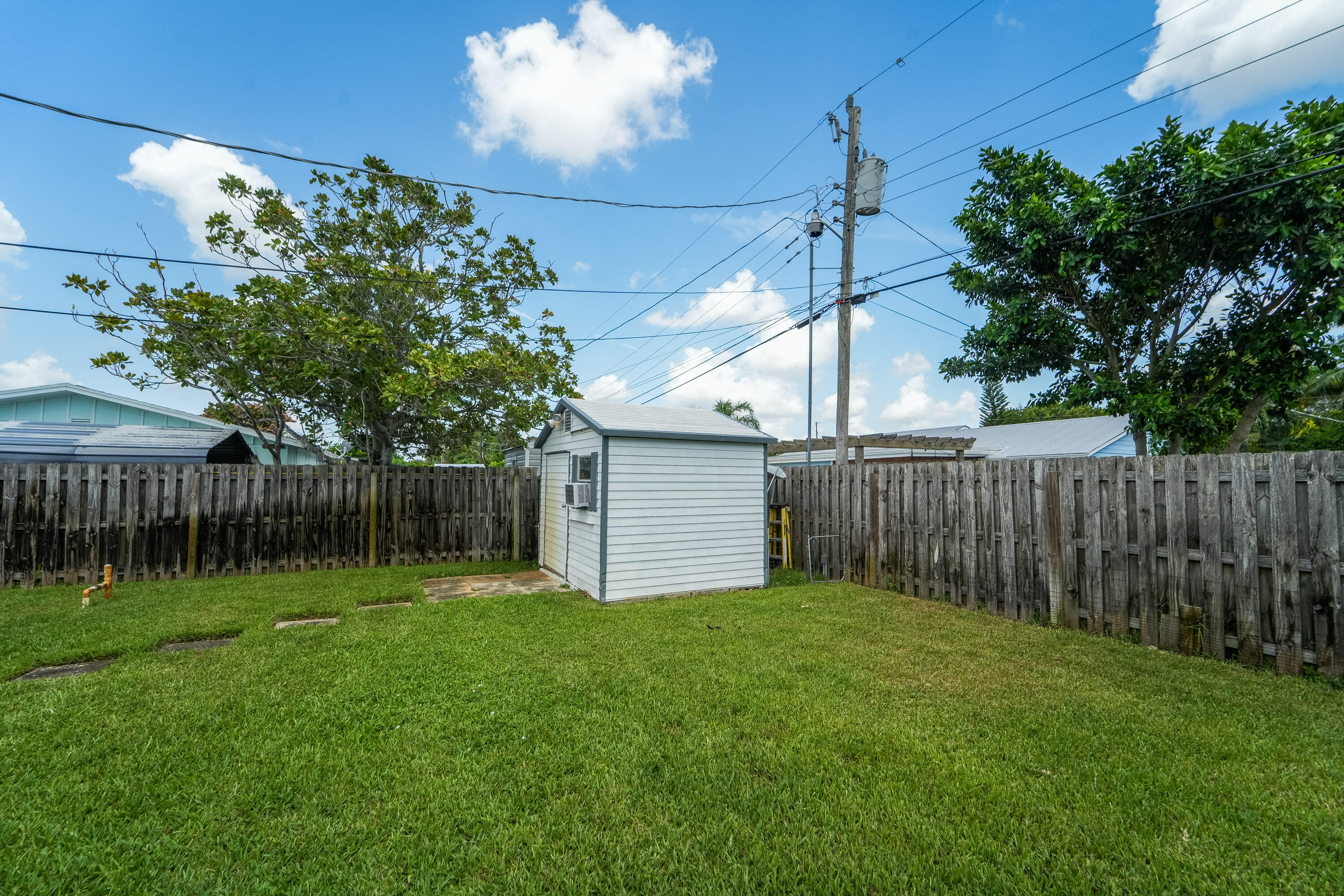 225 RIVER TERRACE Drive