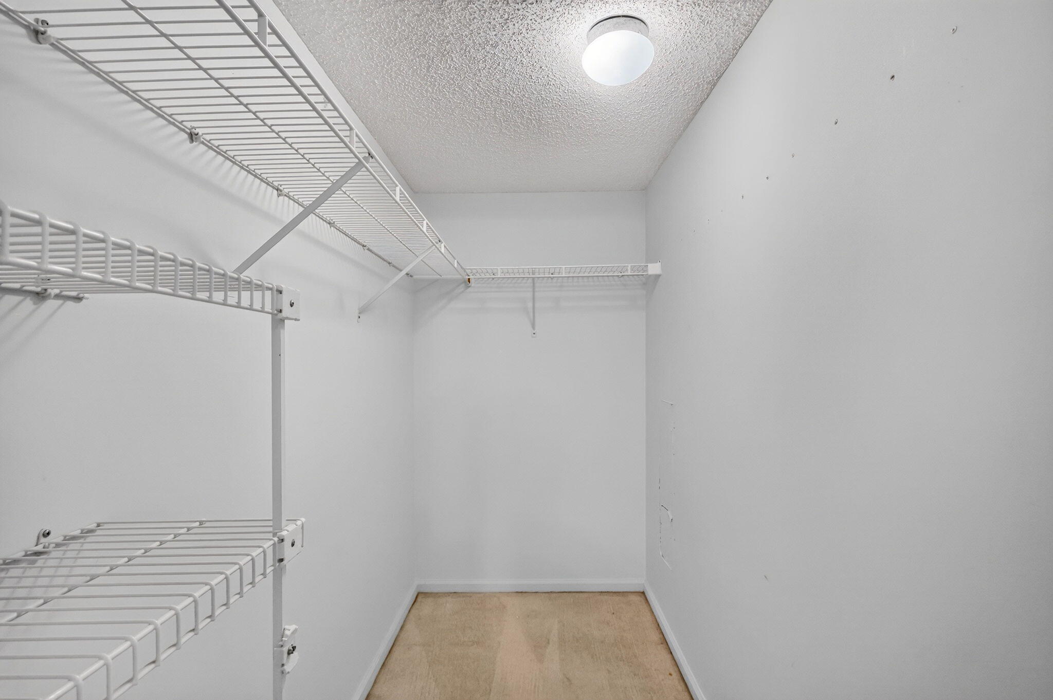 360 SW SOUTH RIVER Drive 205