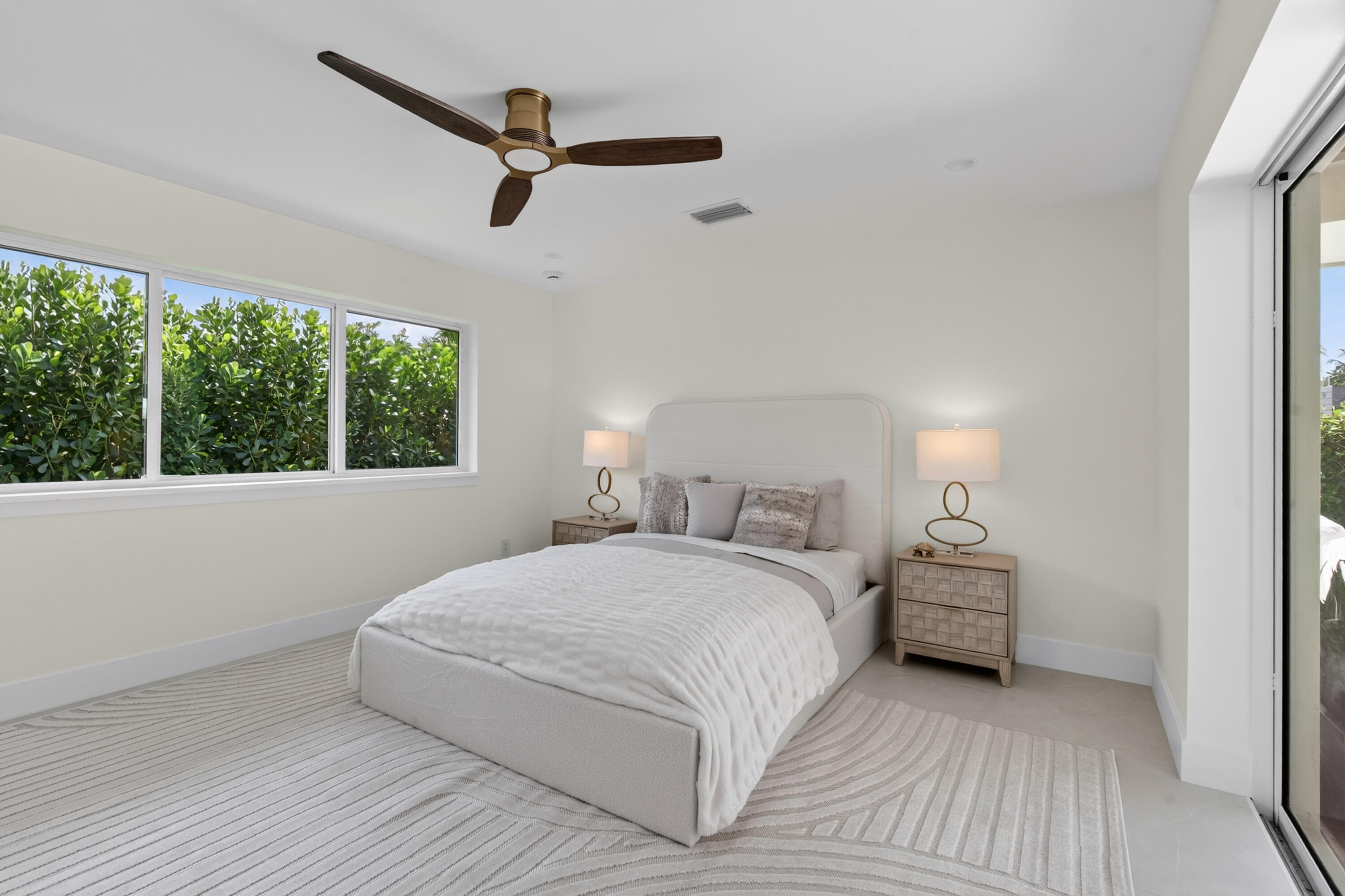 229 GOLFVIEW Drive