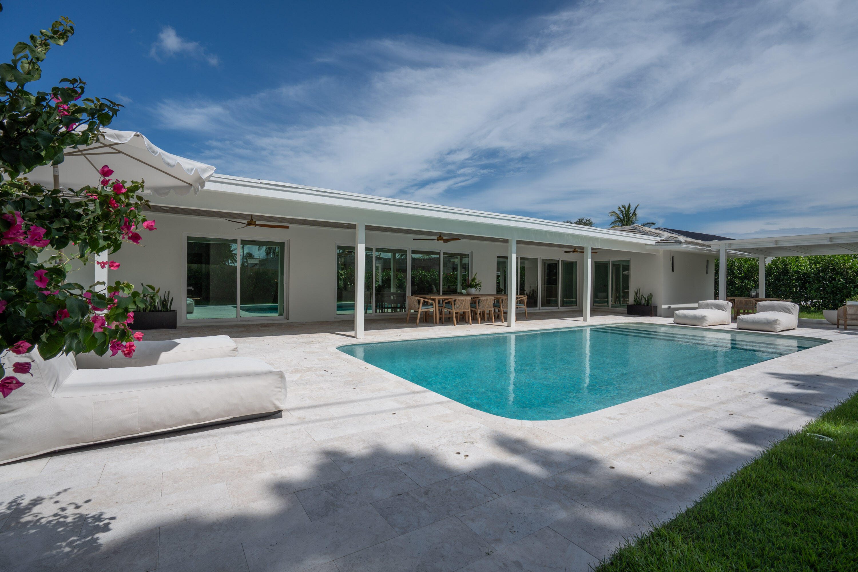 229 GOLFVIEW Drive