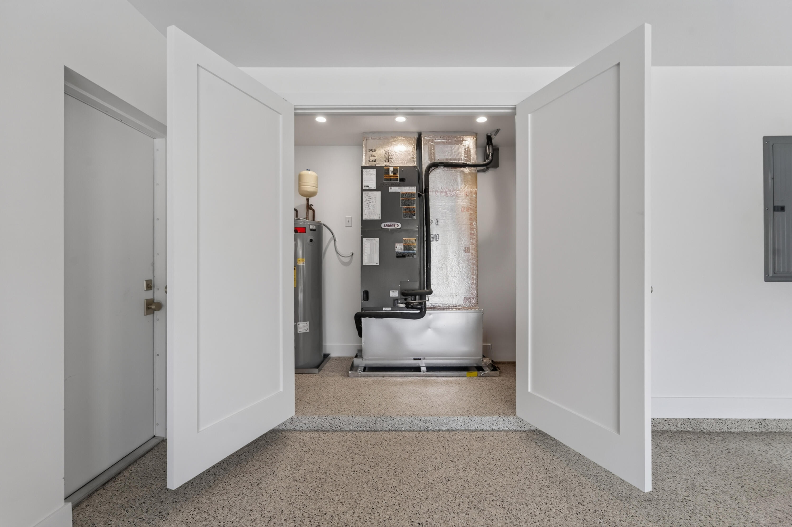 229 GOLFVIEW Drive