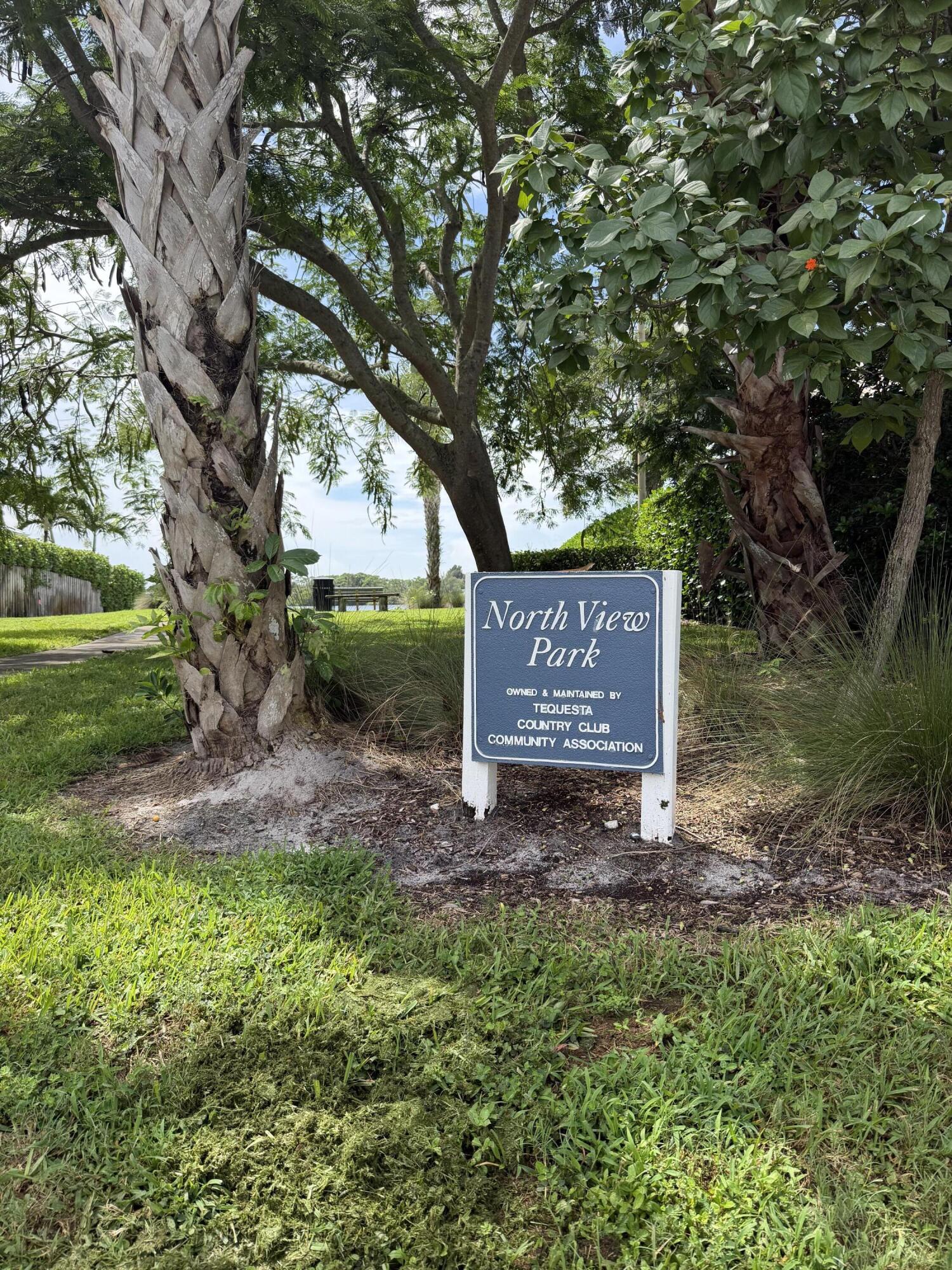 229 GOLFVIEW Drive