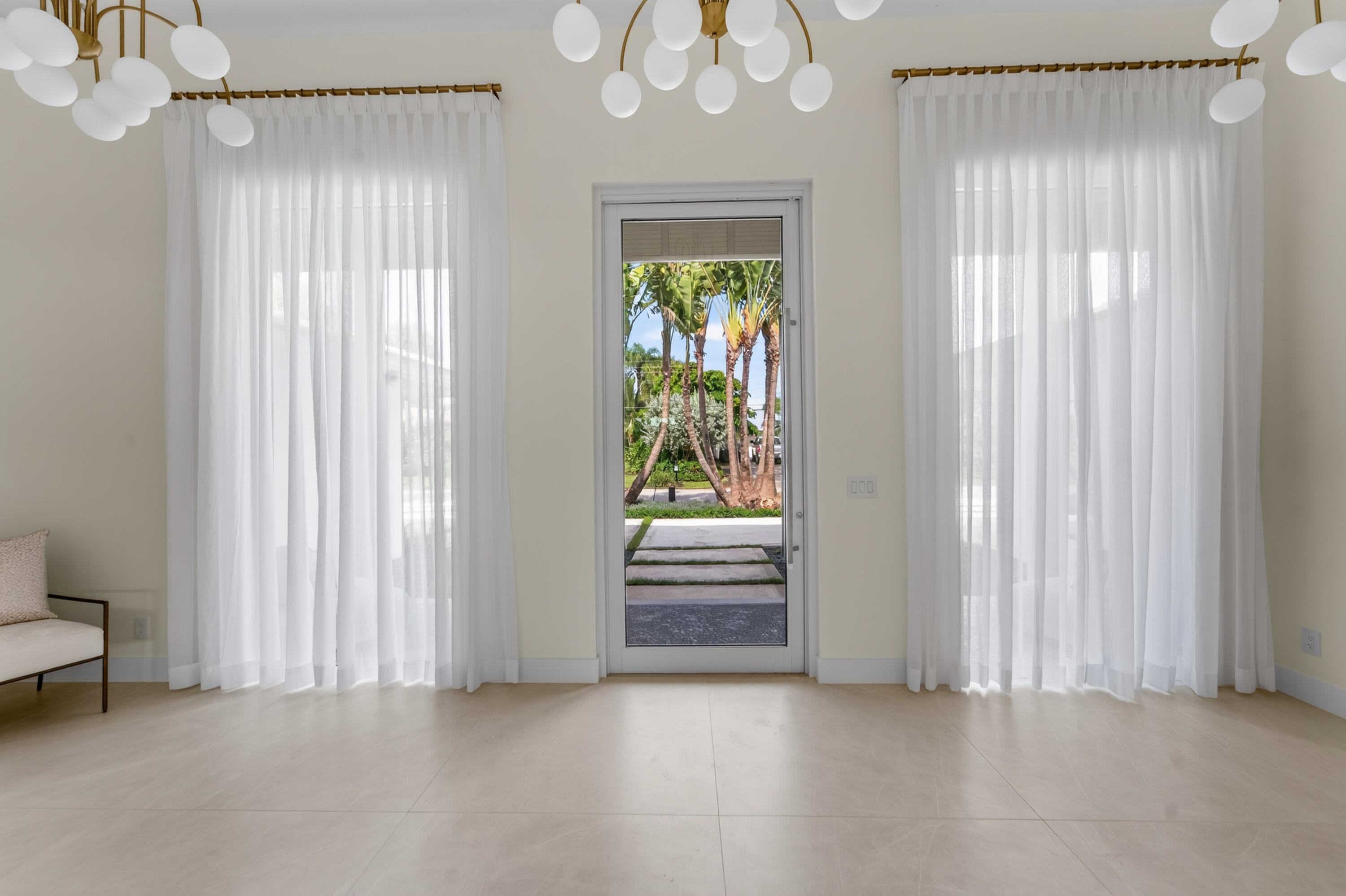 229 GOLFVIEW Drive