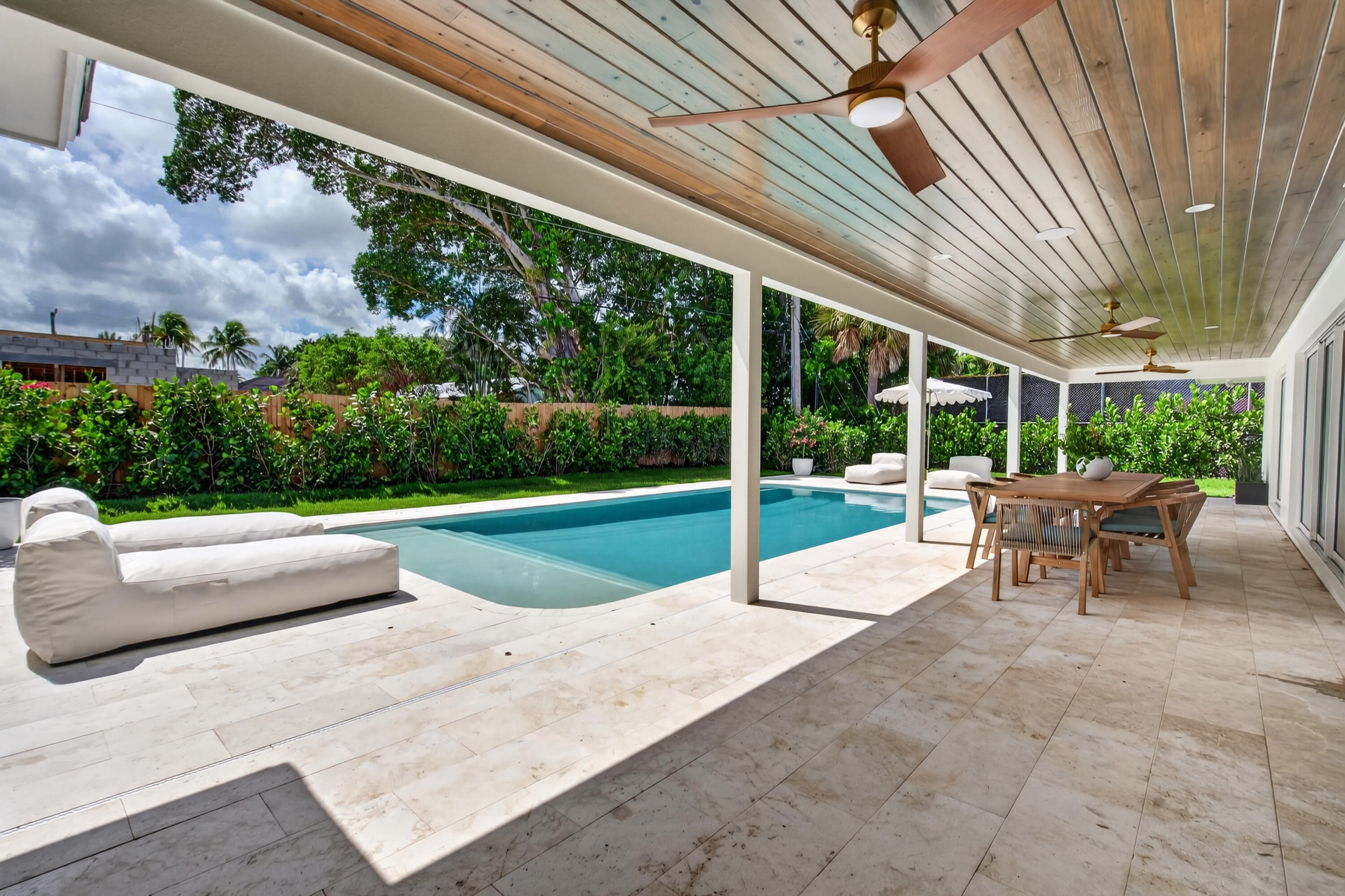 229 GOLFVIEW Drive
