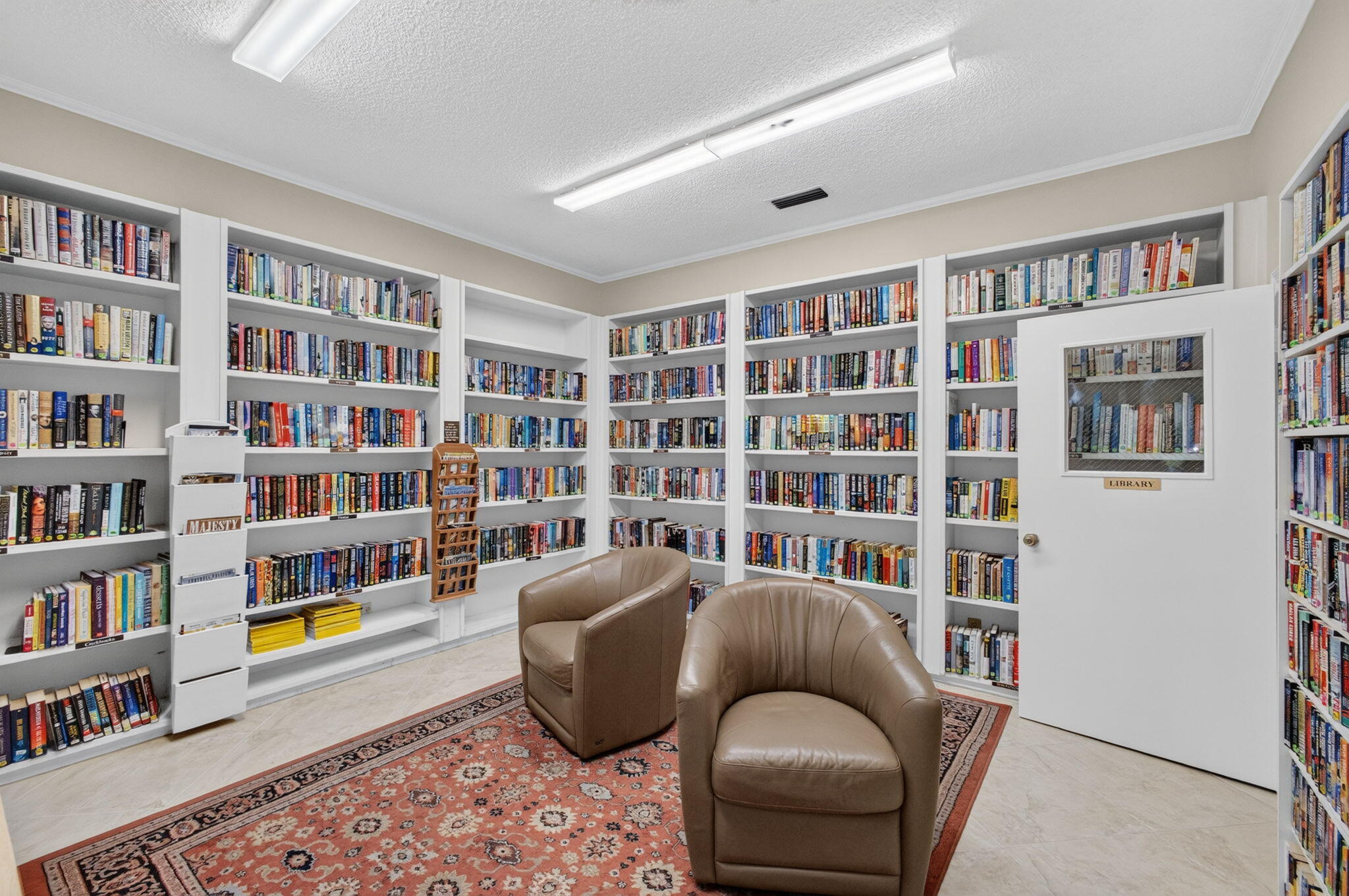 270 SW SOUTH RIVER Drive 204