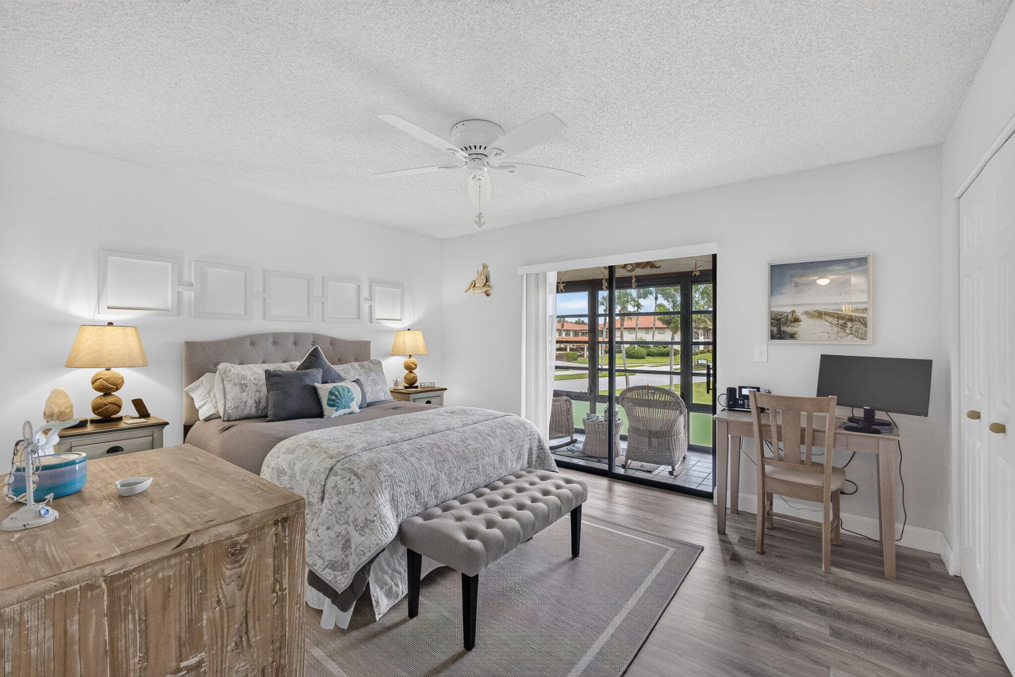 270 SW SOUTH RIVER Drive 204