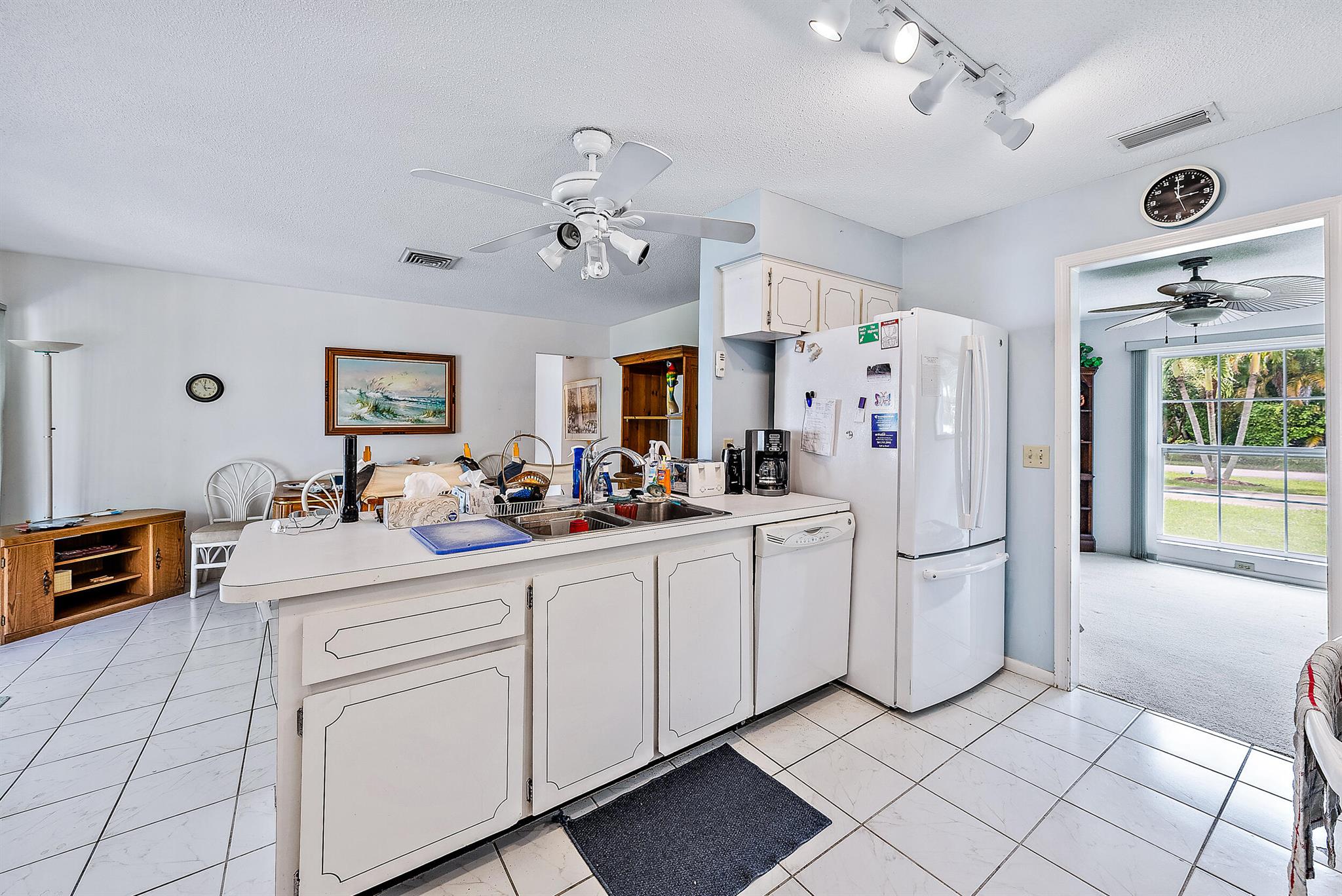 72 Yacht Club Place