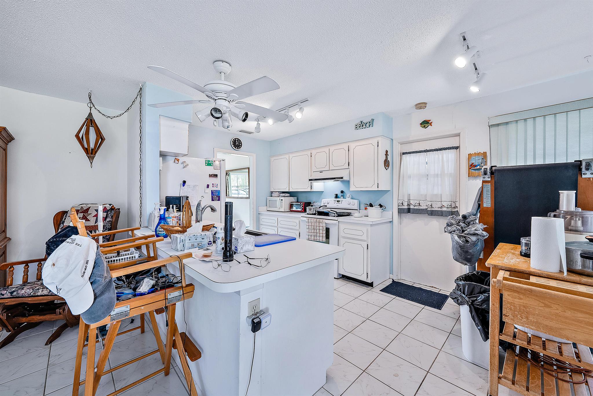 72 Yacht Club Place