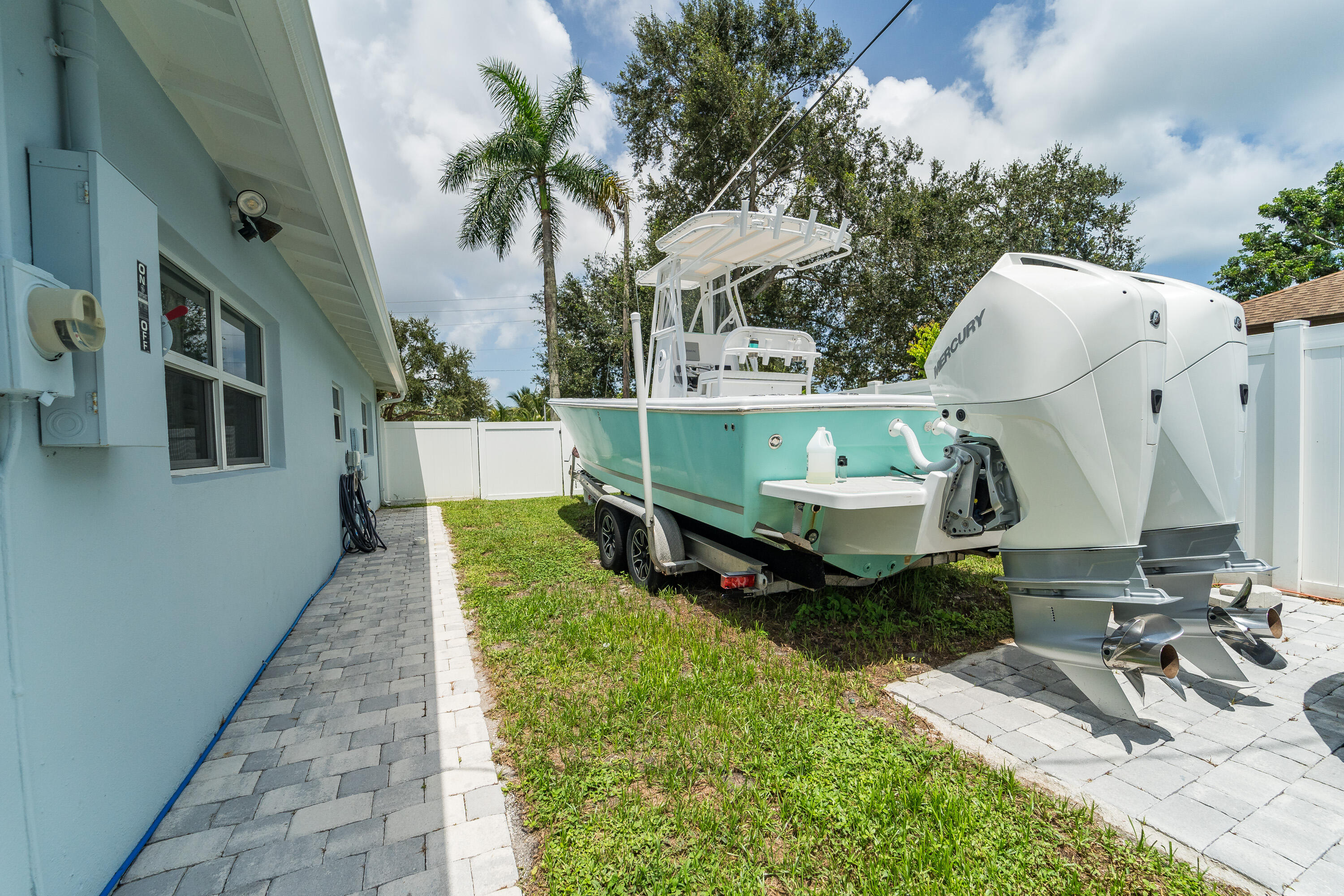 462 Tequesta Drive