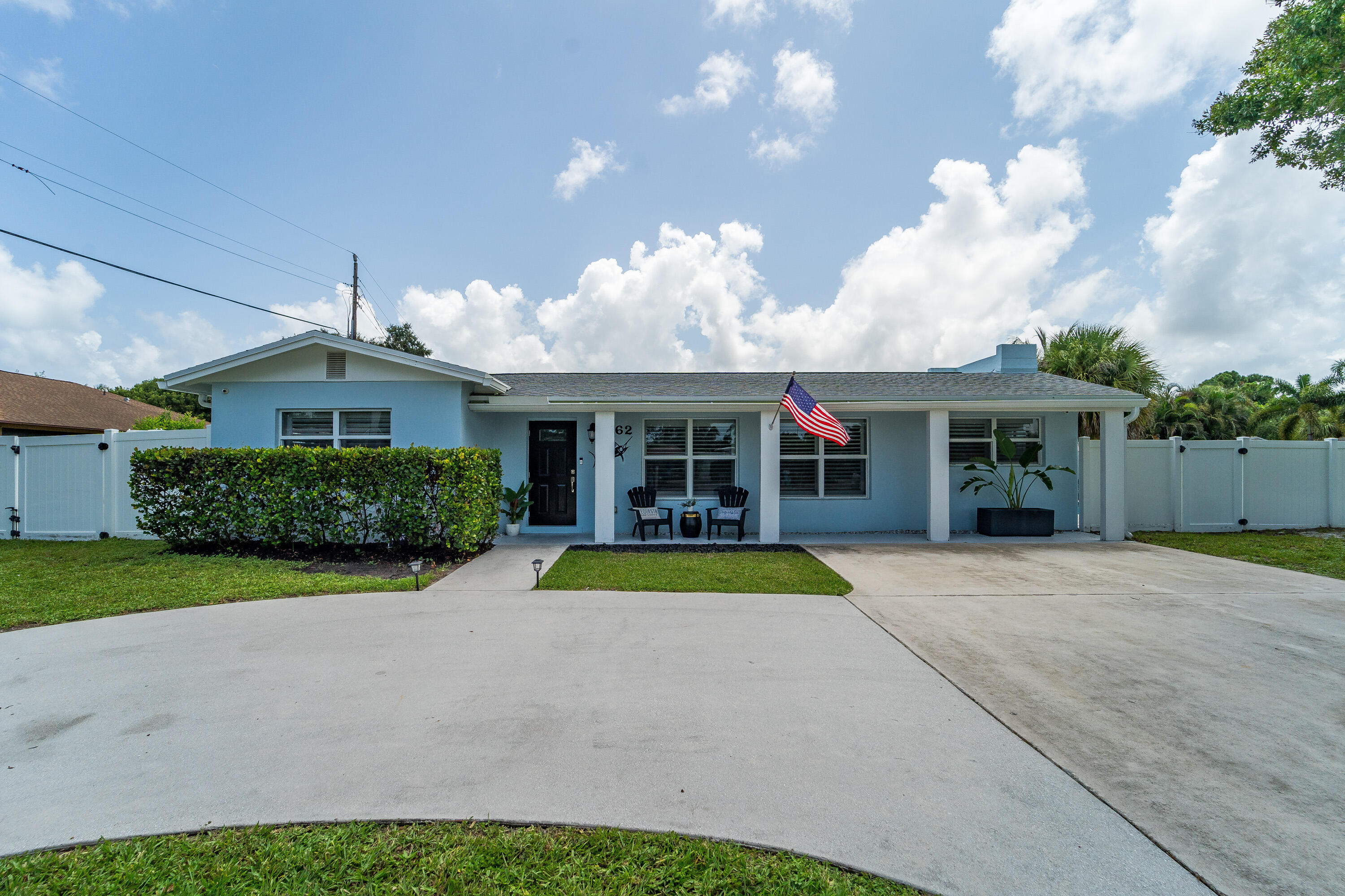 462 Tequesta Drive