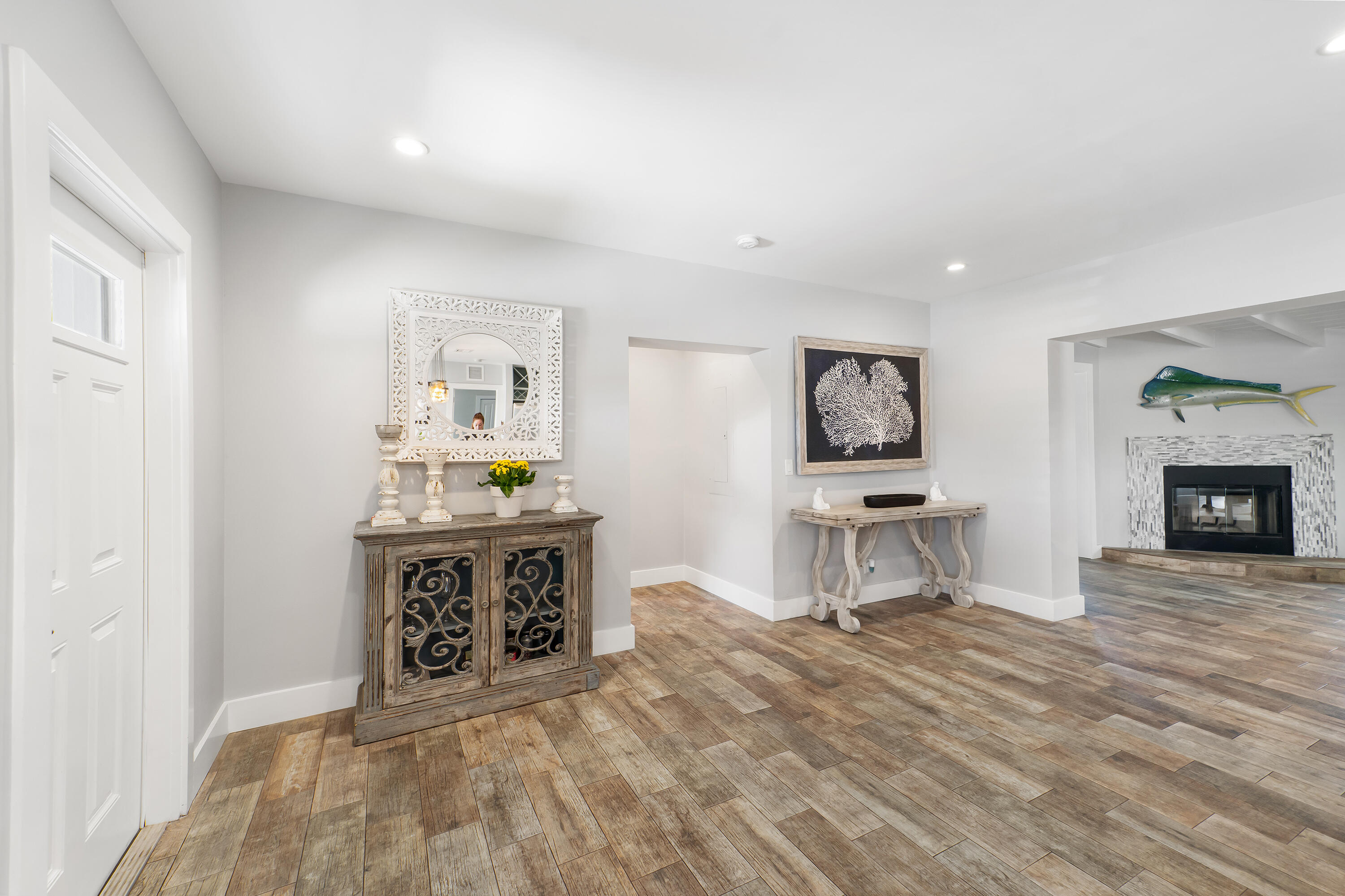 462 Tequesta Drive