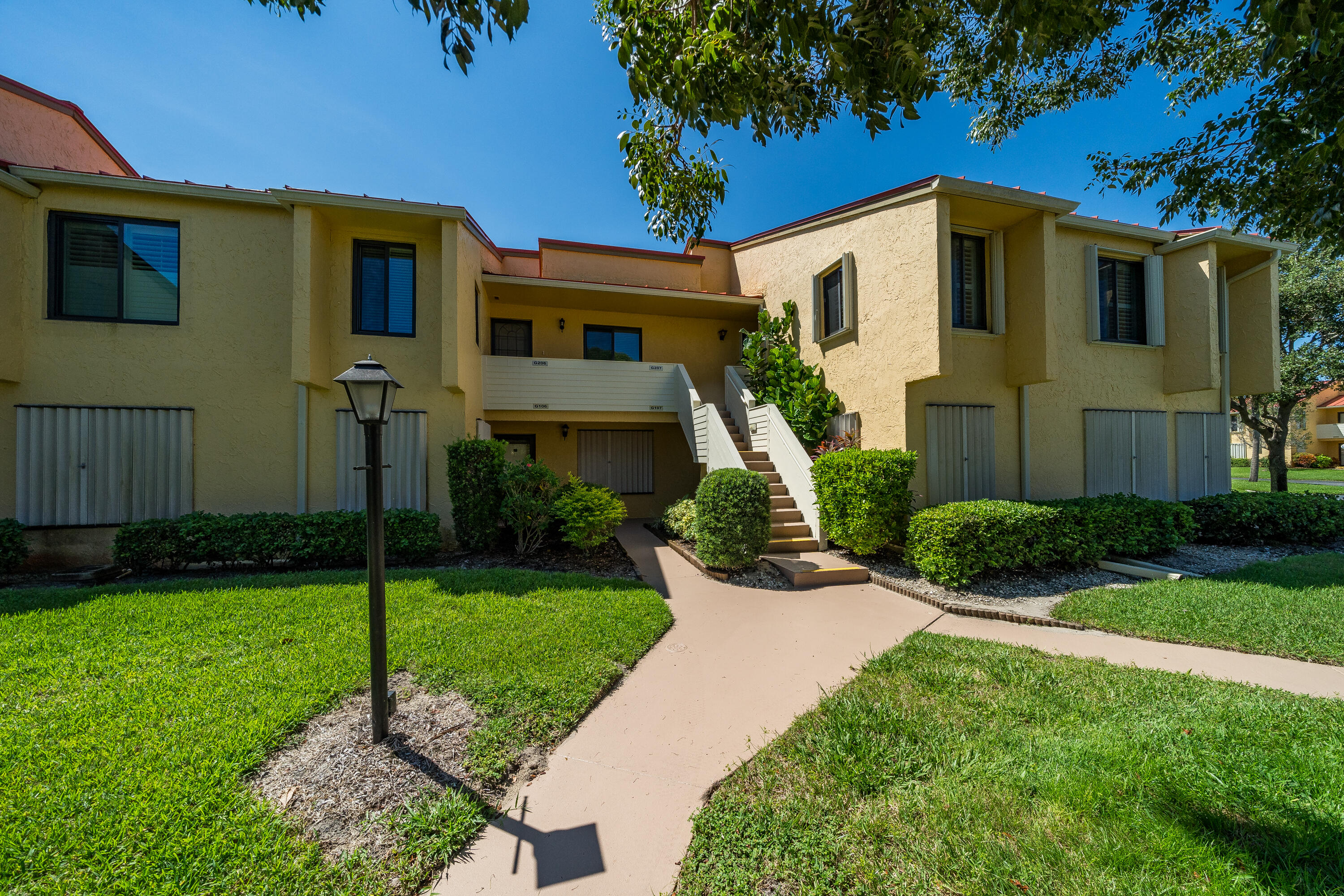 5343 SE Miles Grant Road G207