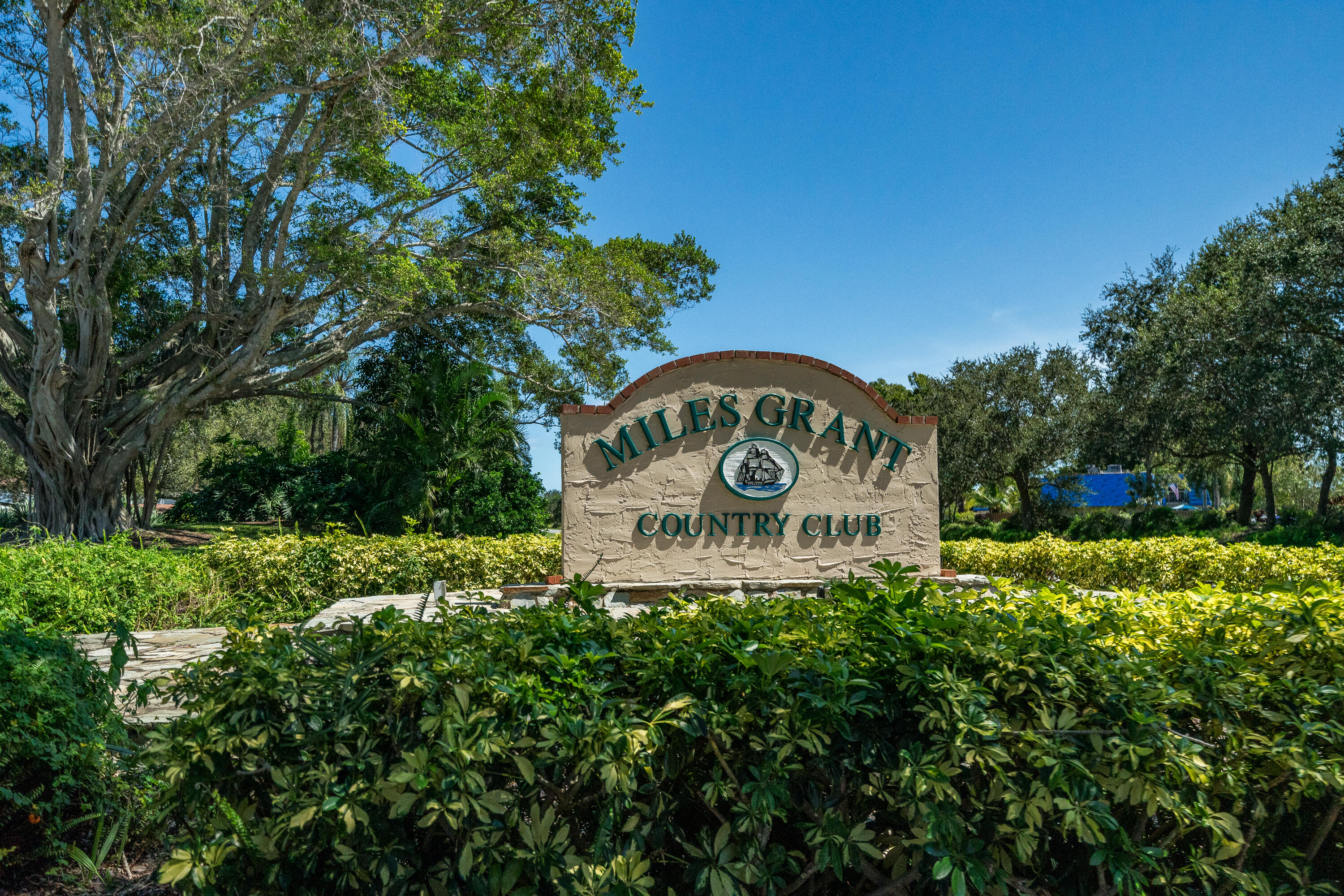 5343 SE Miles Grant Road G207