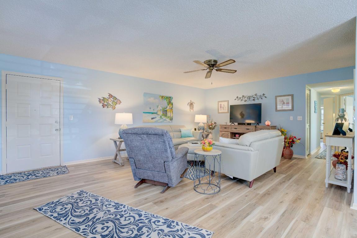641 SW South River Drive 101