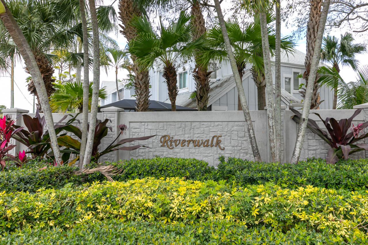 6262 Riverwalk Lane 5