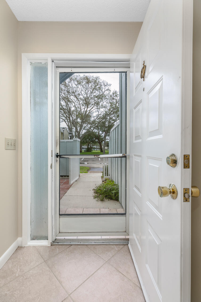 6262 Riverwalk Lane 5