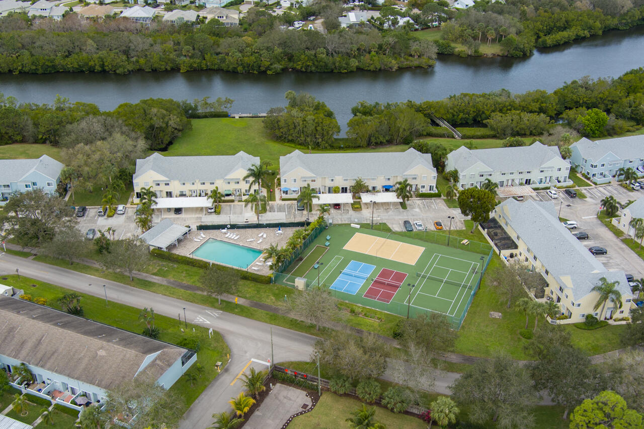 6262 Riverwalk Lane 5