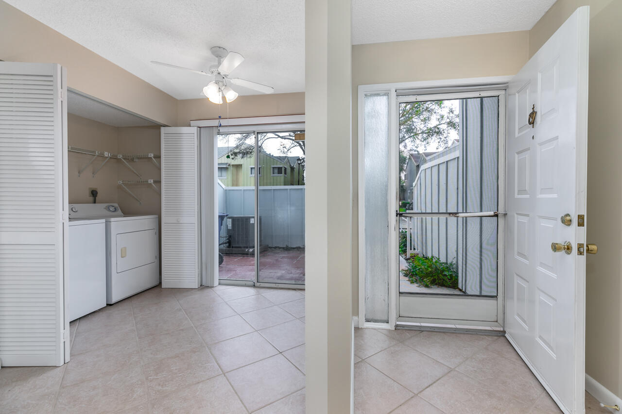 6262 Riverwalk Lane 5